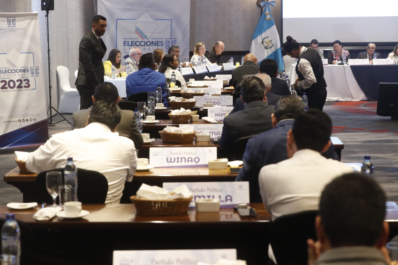 Los partidos políticos han presentado con lentitud los reportes de gastos de campaña, según autoridades electorales. Fotografía: Prensa Libre (María José Bonilla). 