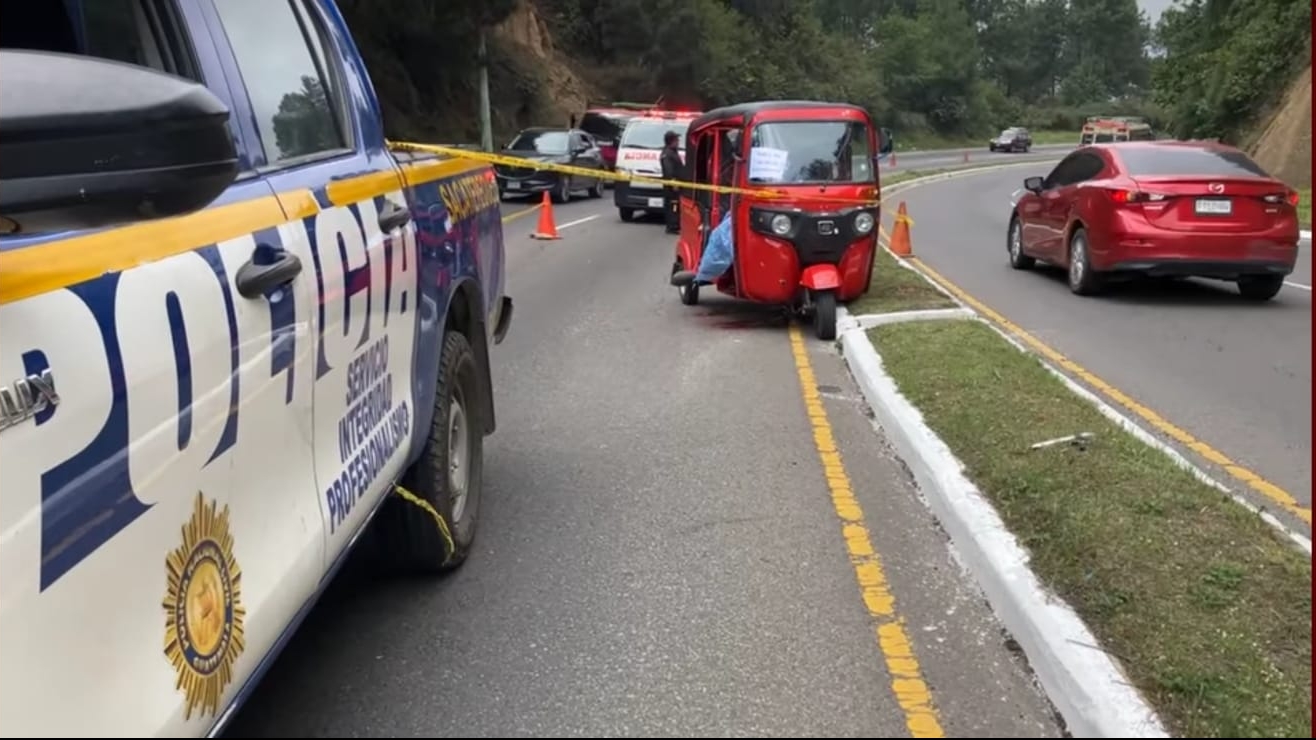 Dos personas, originarias de El Tejar, Chimaltenango, murieron baleadas mientras circulaban por la ruta Interamericana, en jurisdicción de Santa Catarina Ixtahuacán, Sololá. (Foto Prensa Libre: Cortesía Noticias Sololá)