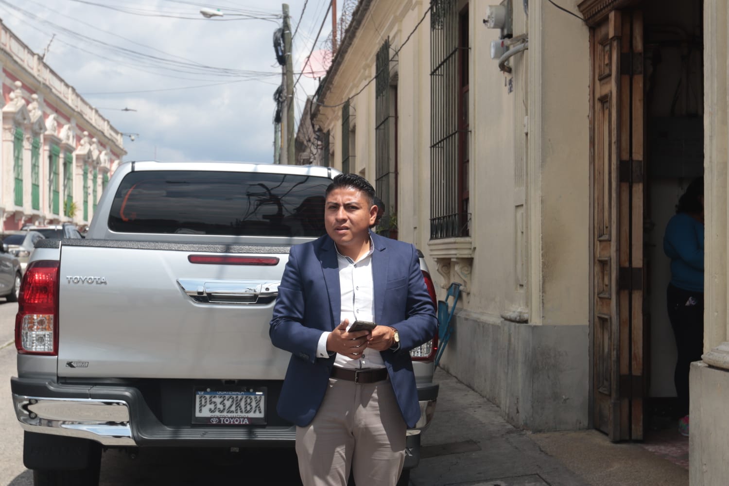 Integrantes del partido Creo impugnan elecciones municipales en San Miguel Petapa y señalan irregularidades. (Foto Prensa Libre: Carmina Montúfar)