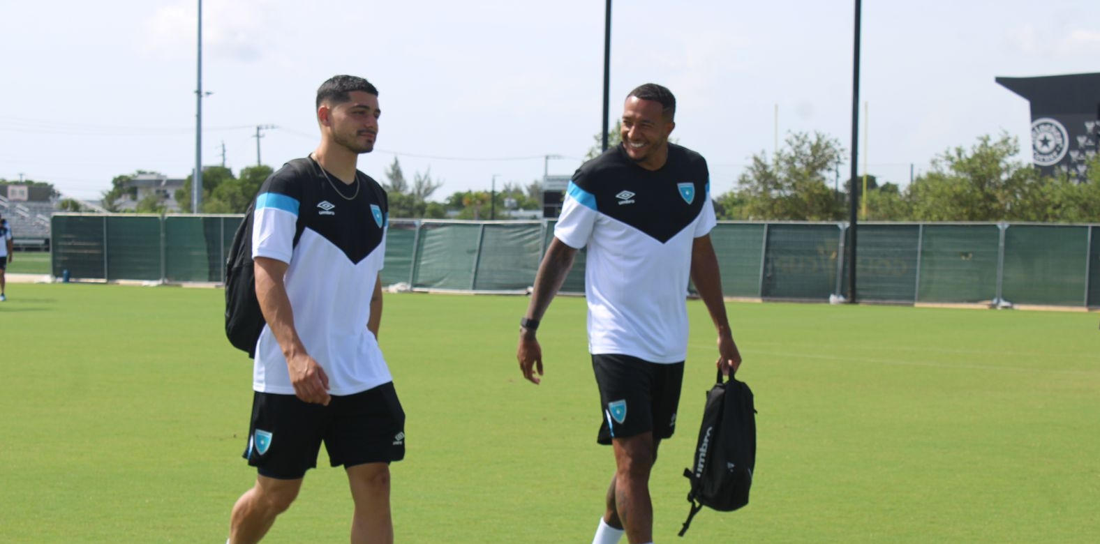 Darwin Lom y Mendez Laing con la selección de Guatemala