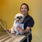 Médica veterinaria Karina Gutiérrez, de la Clínica Amigos, se especializa en Medicina Integrativa de mascotas. (Foto Prensa Libre, cortesía de Karina Gutiérrez)