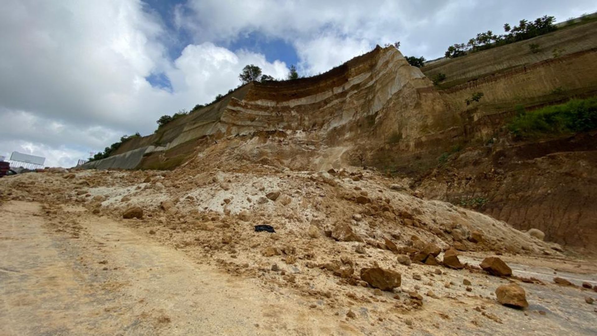 derrumbe libramiento chimaltenango 23 de julio 2023