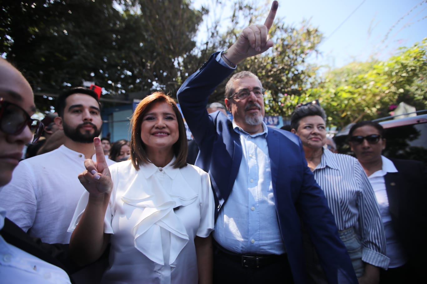 Karin Herrera y Bernardo Arévalo, del Movimiento Semilla, han sido electos como el nuevo binomio presidencial de Guatemala para los próximos cuatro años. Derrotaron en las urnas a Sandra Torres y Romeo Guerra de la UNE. (Foto Prensa Libre: María José Bonilla).