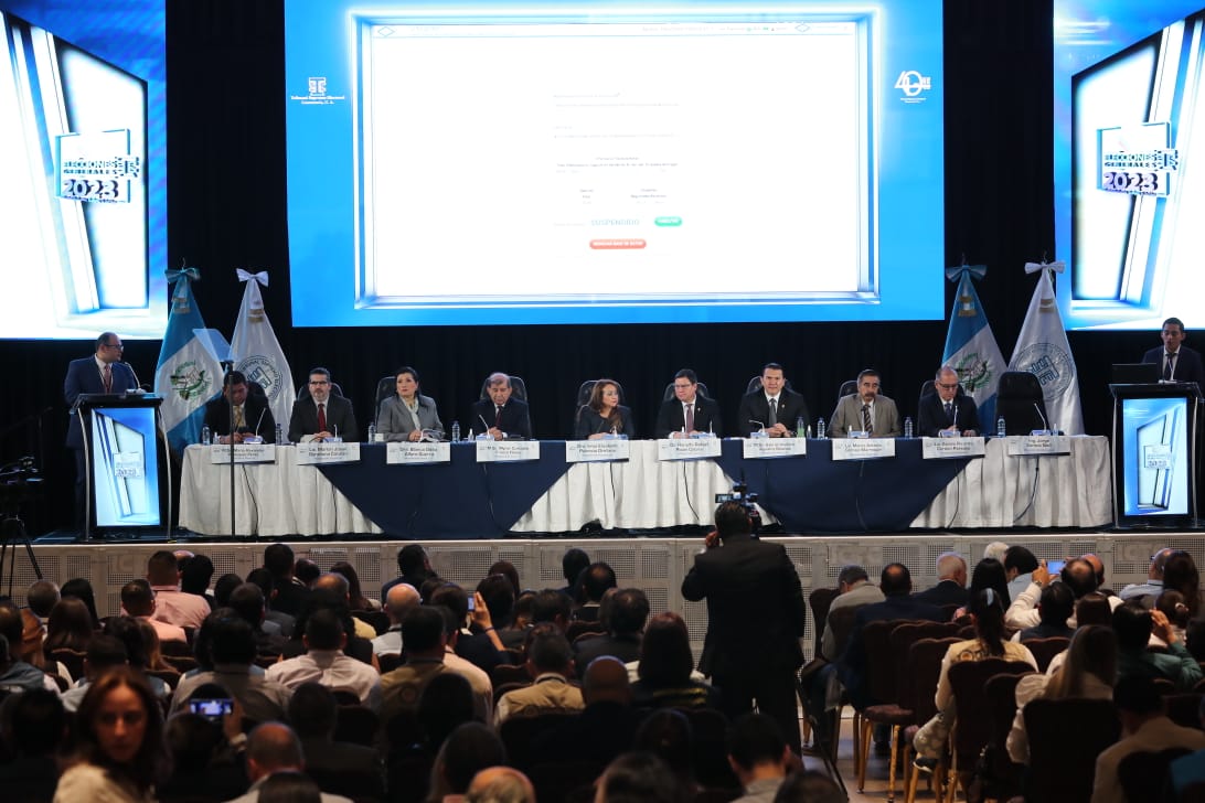 El Pleno de magistrados durante el desarrollo del tercer y último simulacro de votaciones y transmisión de resultados preliminares. Fotografía: Prensa Libre (Elmer Vargas). 