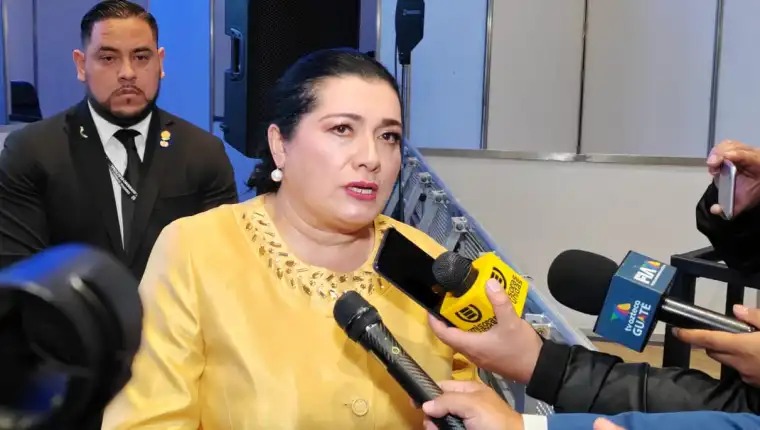 La magistrada Blanca Alfaro podría presentar su renuncia para someterse a las investigaciones del Ministerio Público. (Foto Prensa Libre: Elmer Vargas)