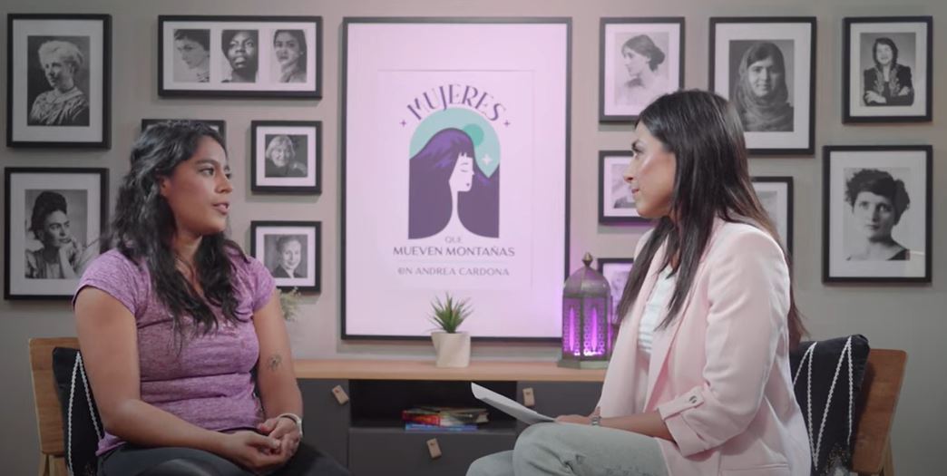 Ana Sofía Gómez y Andrea Cardona en el primer capítulo del Podcast "Mujeres que mueven montañas", lanzado en agosto de 2023.   (Foto Prensa Libre: captura de YouTube Andrea Cardona)