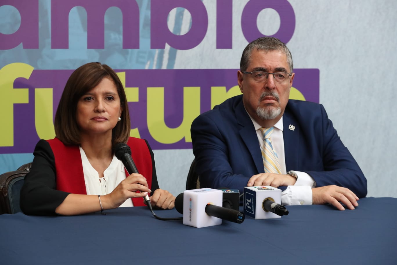 Bernardo Arévalo y Karin Herrera fueron electos presidente y vicepresidenta para el periodo 2024-2028. (Foto Prensa Libre: María Reneé Barrientos) 