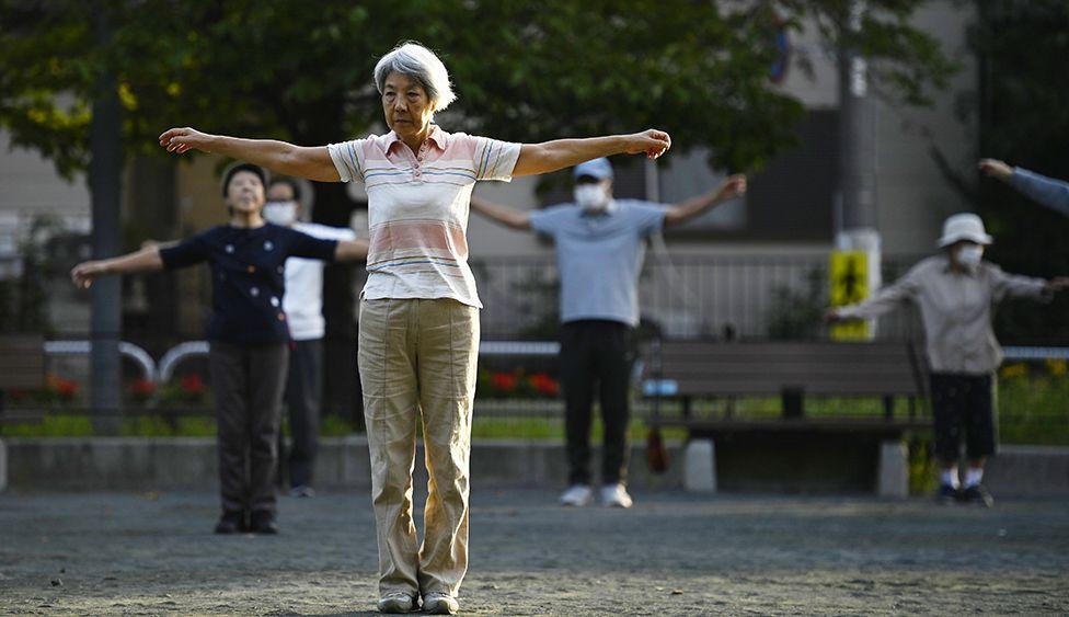 Japón tiene la población más anciana del mundo, medida como la proporción de personas de 65 años o más, según Naciones Unidas. GETTY IMAGES