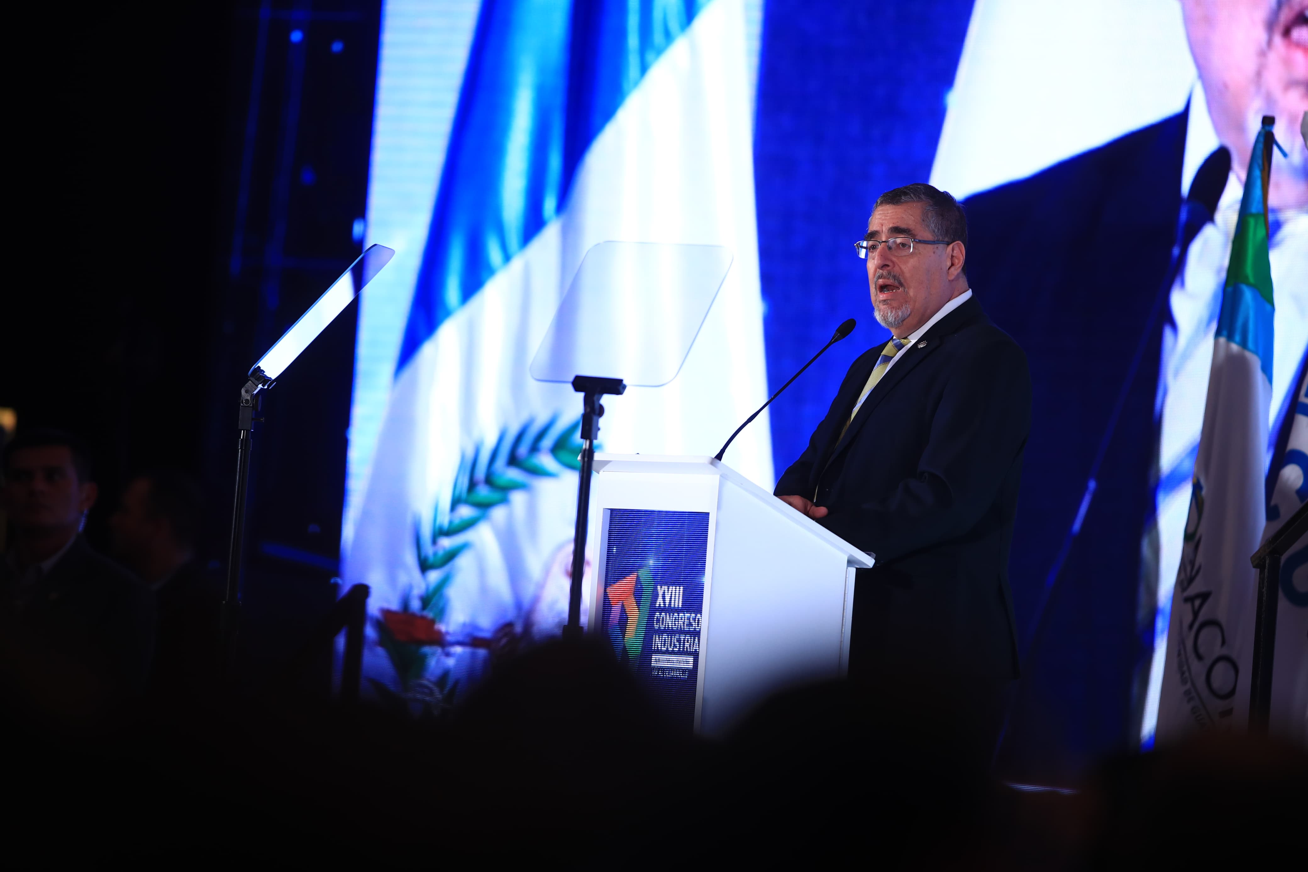 Bernardo Arévalo, presidente electo de Guatemala, durante un encuentro con empresarios guatemaltecos durante el XVIII Congreso Industrial de la Cámara de Industria de Guatemala (CIG). (Foto Prensa Libre: Carlos Hernández Ovalle)