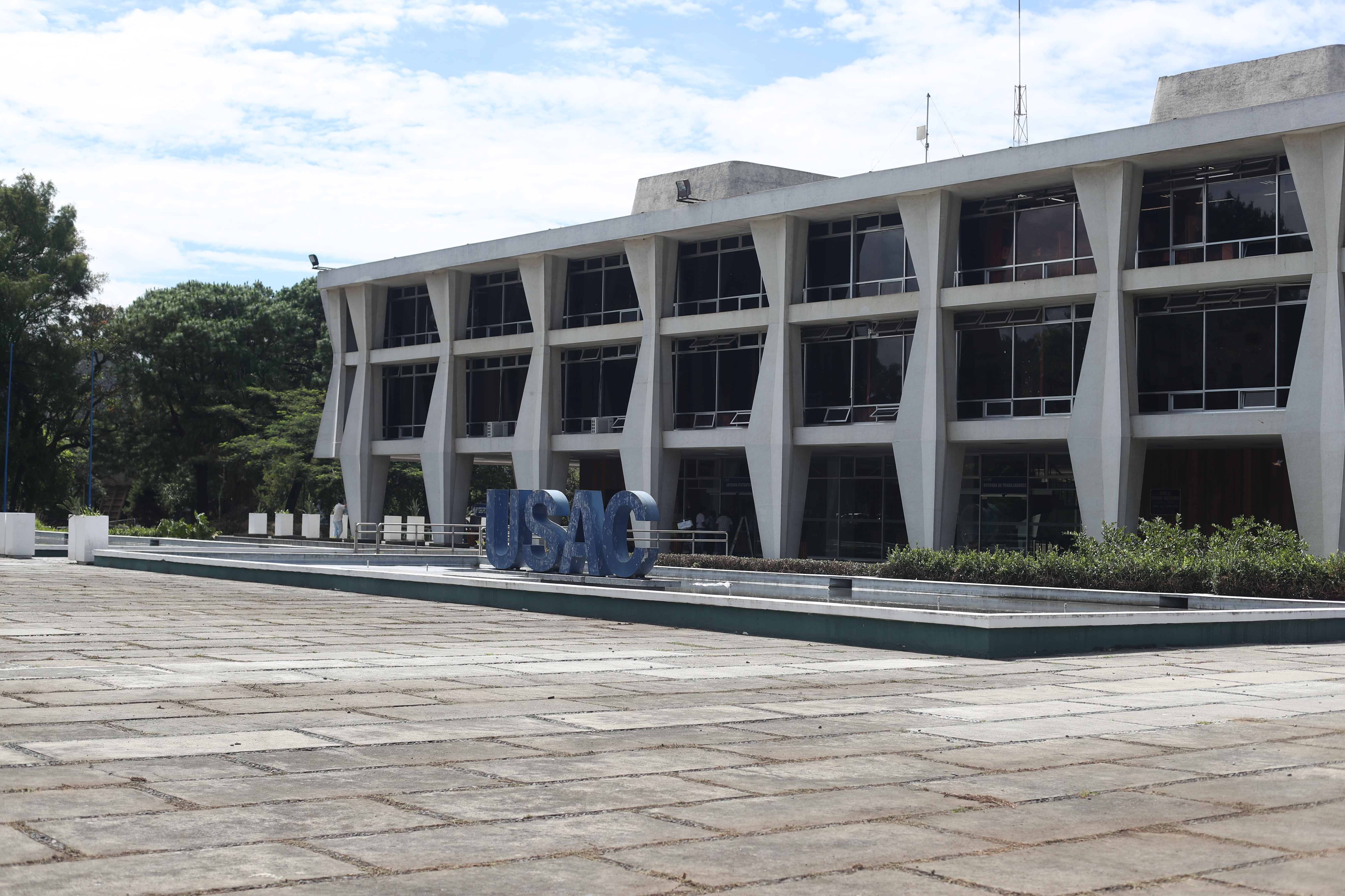 Este viernes se llevará a cabo el primer proceso para el cambio de decano en la facultad de derecho de la USAC. Fotografía: Prensa Libre. 
