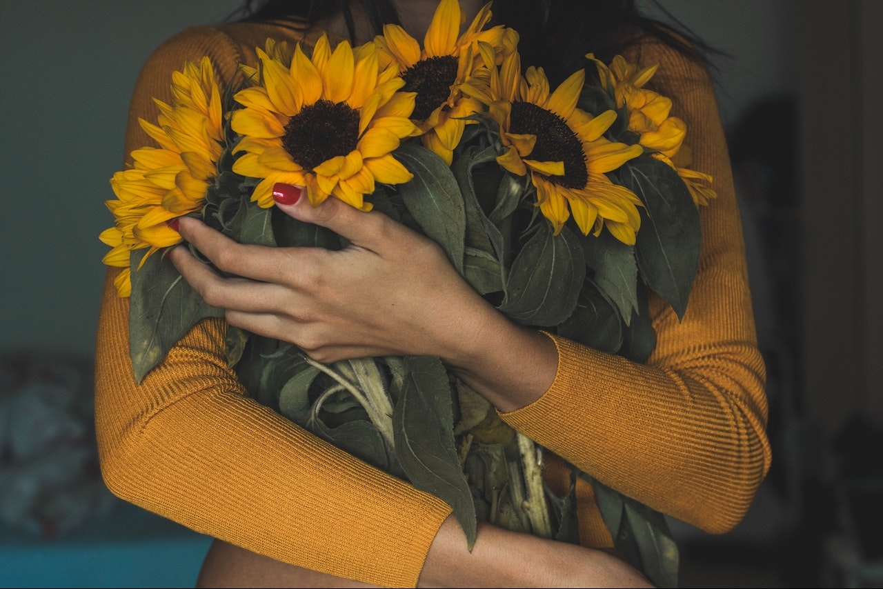 Por qué se regalan flores amarillas el 21 de septiembre