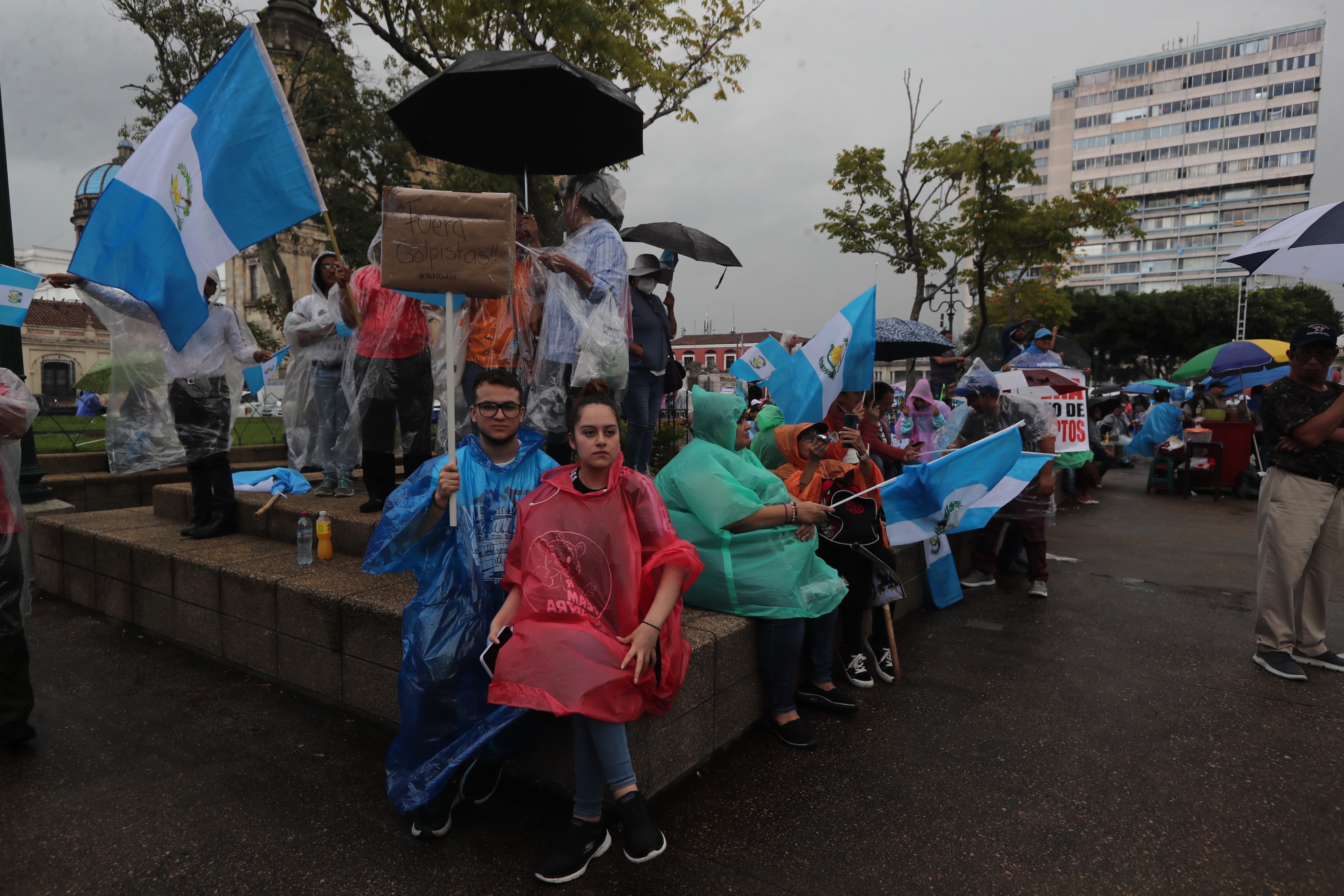 Fotos: Así fue la manifestación contra Consuelo Porras y Rafael Curruchiche y los mensajes que enviaron'