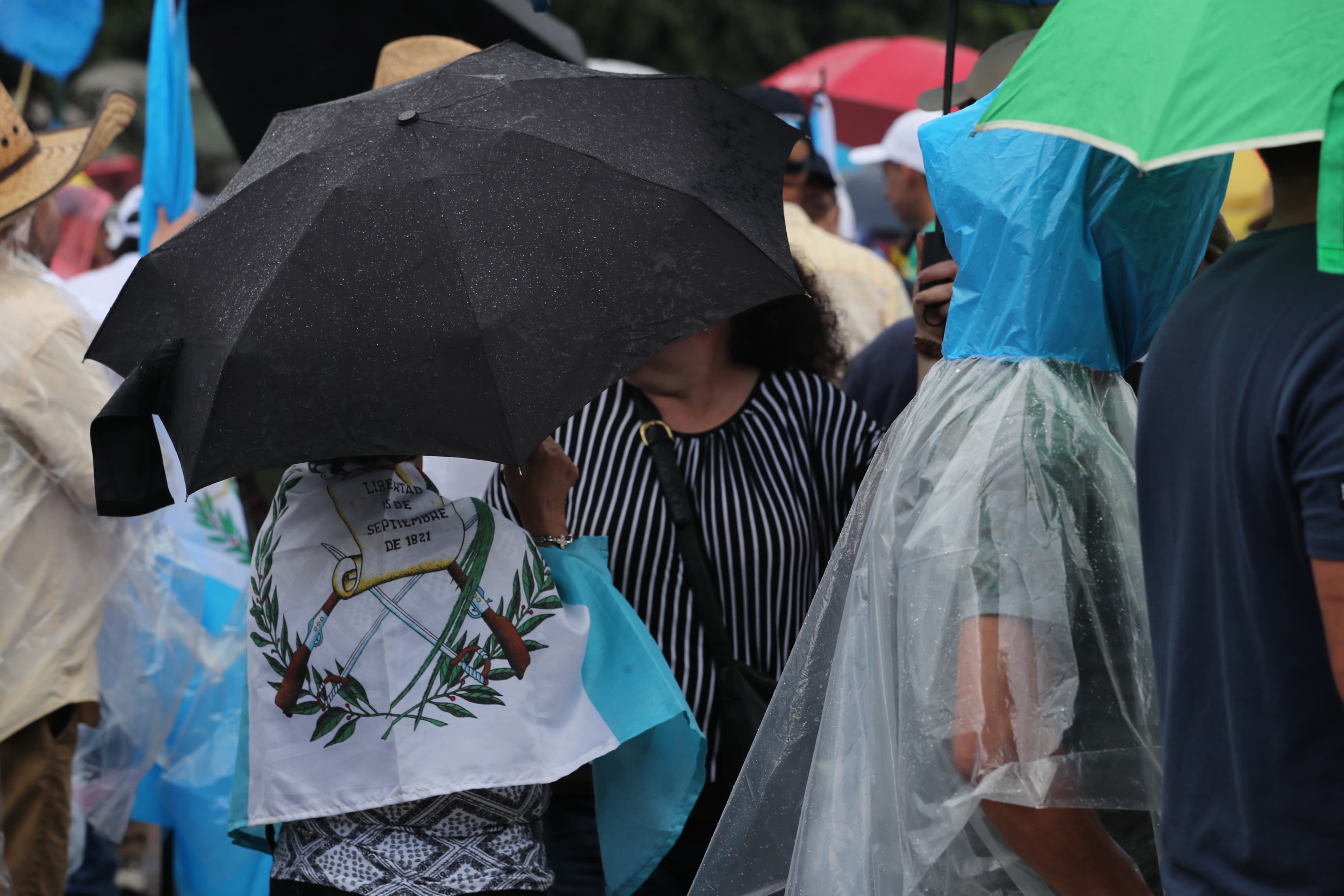 Fotos: Así fue la manifestación contra Consuelo Porras y Rafael Curruchiche y los mensajes que enviaron'