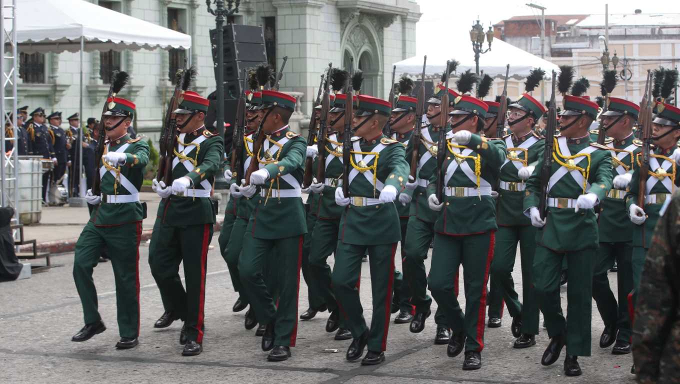 Ejército en el desfile