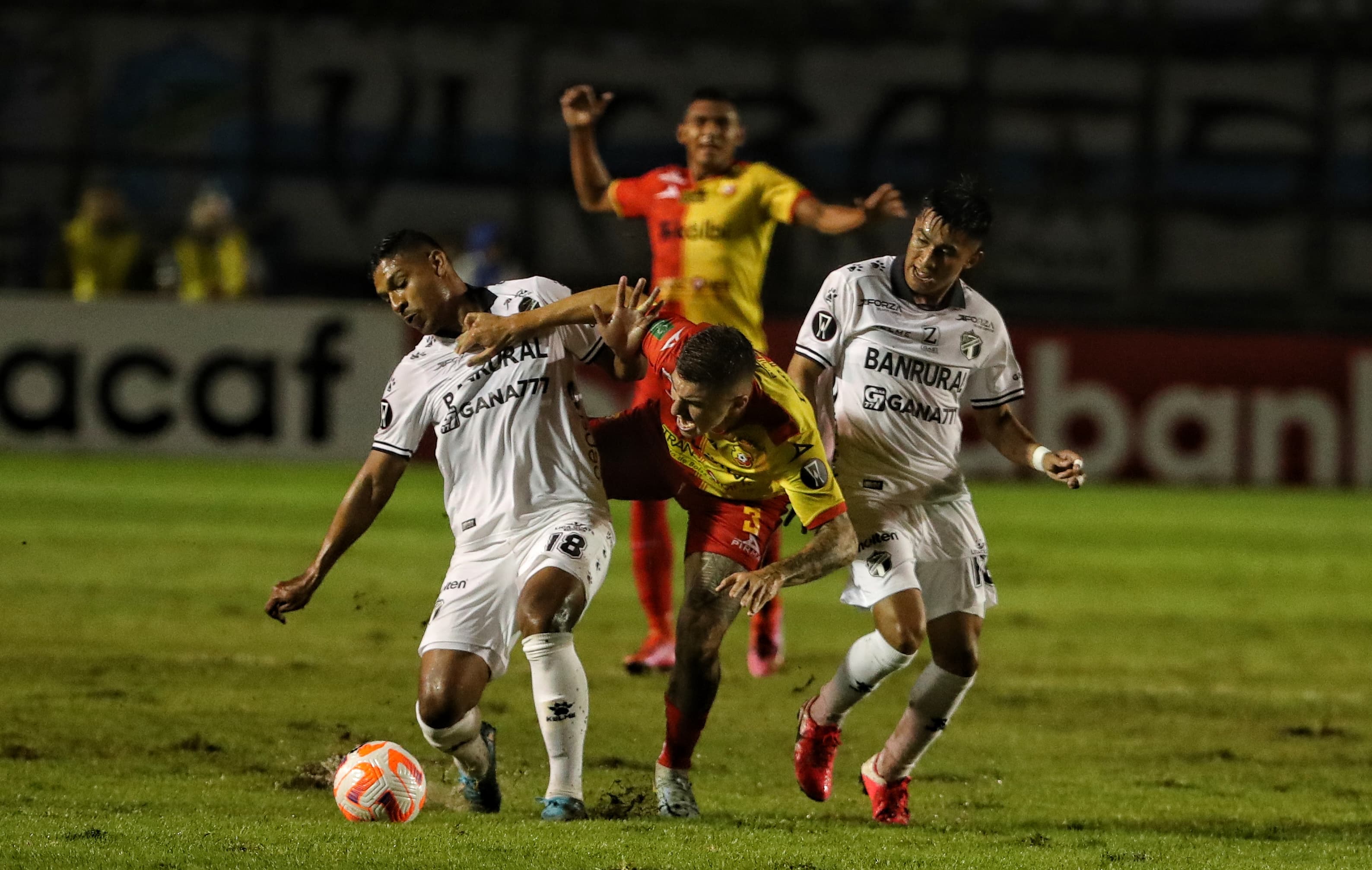 Comunicaciones igualó a 0 contra Herediano