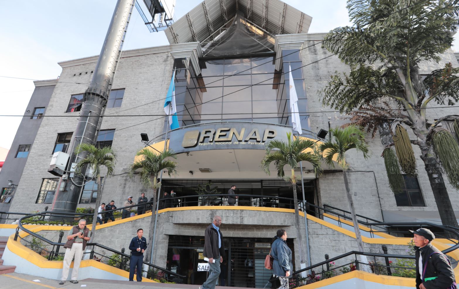 Las fundadoras, madre e hija, al igual que los representantes legales y gerente general son difíciles de rastrear, al igual que la empresa. (Foto Hemeroteca PL)