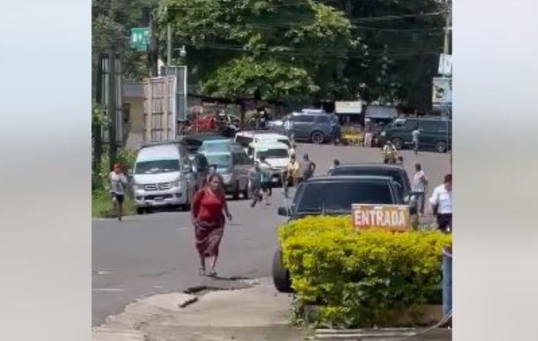 BALACERA EN BLOQUEO