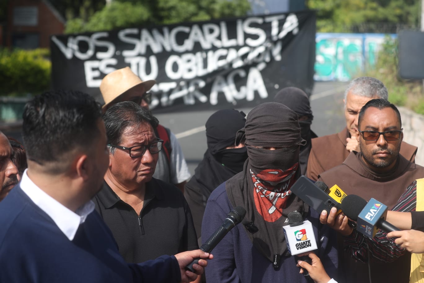 CONFERENCIA FRENTE A LA USAC