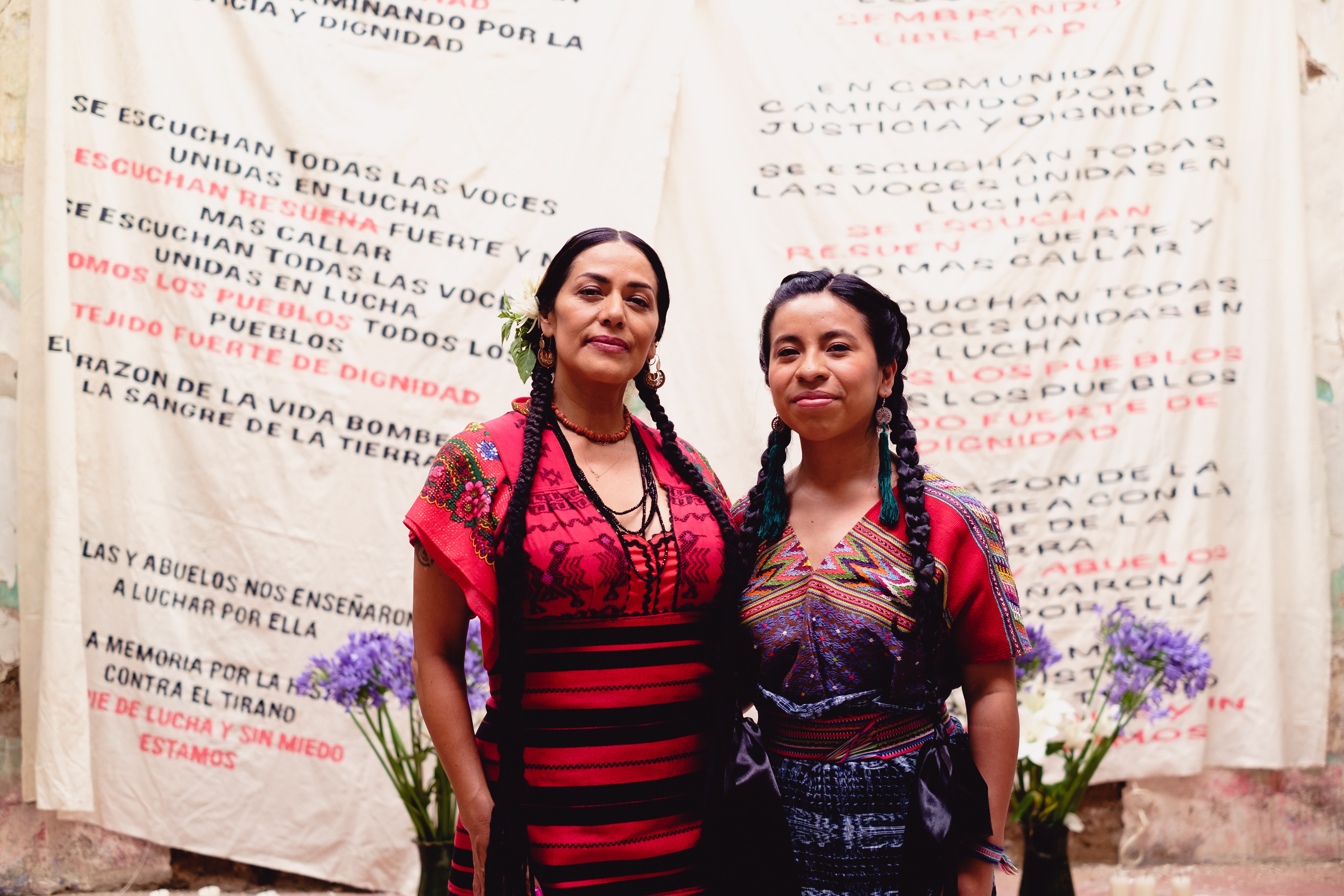 Lila Downs y Sara Curruchich