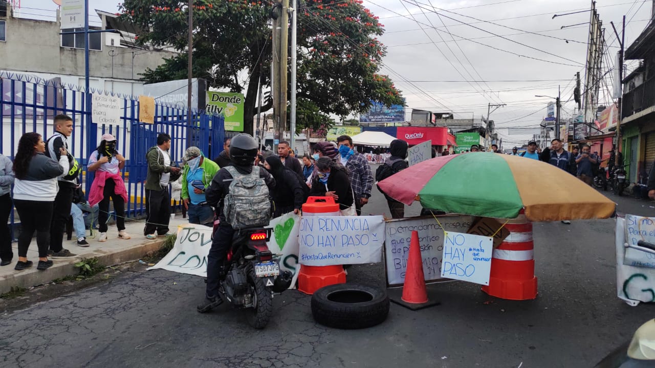 Fotos: Así transcurre la jornada de bloqueos en el departamento de Guatemala el 9 de octubre de 2023'