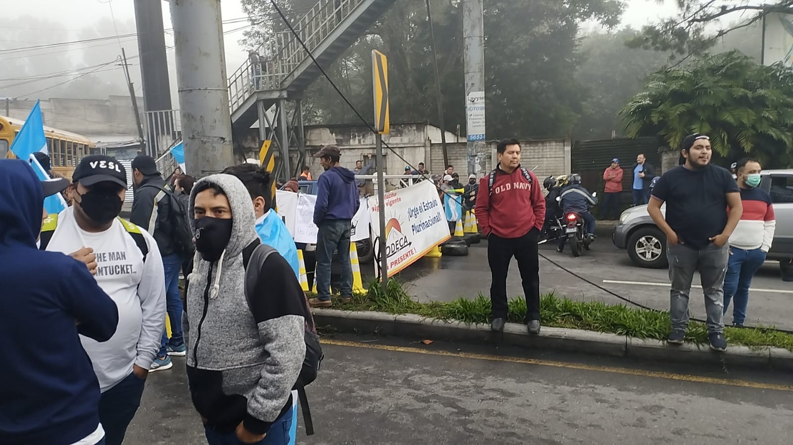 Fotos: Así transcurre la jornada de bloqueos en el departamento de Guatemala el 9 de octubre de 2023'