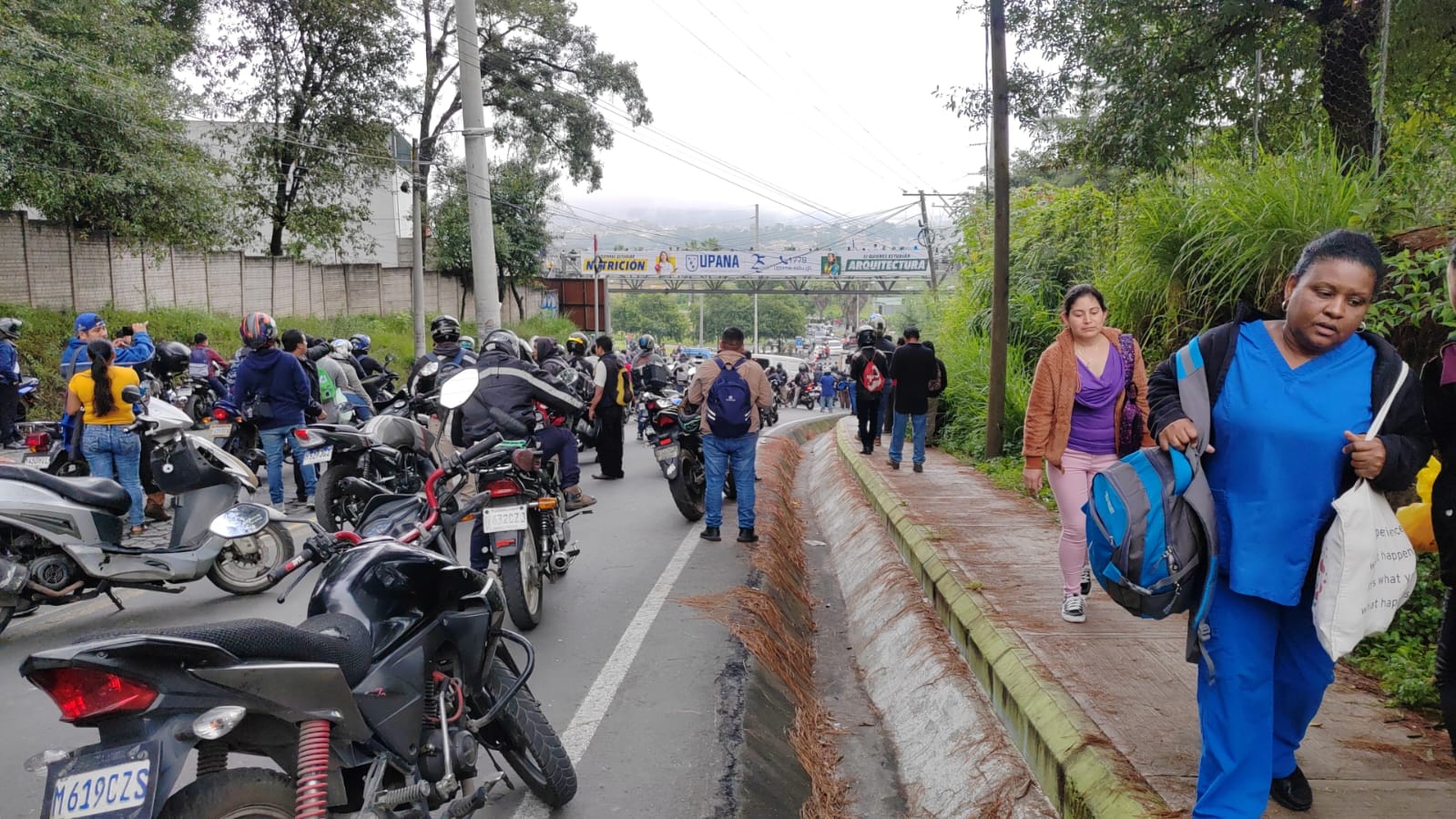 Fotos: Así transcurre la jornada de bloqueos en el departamento de Guatemala el 9 de octubre de 2023'