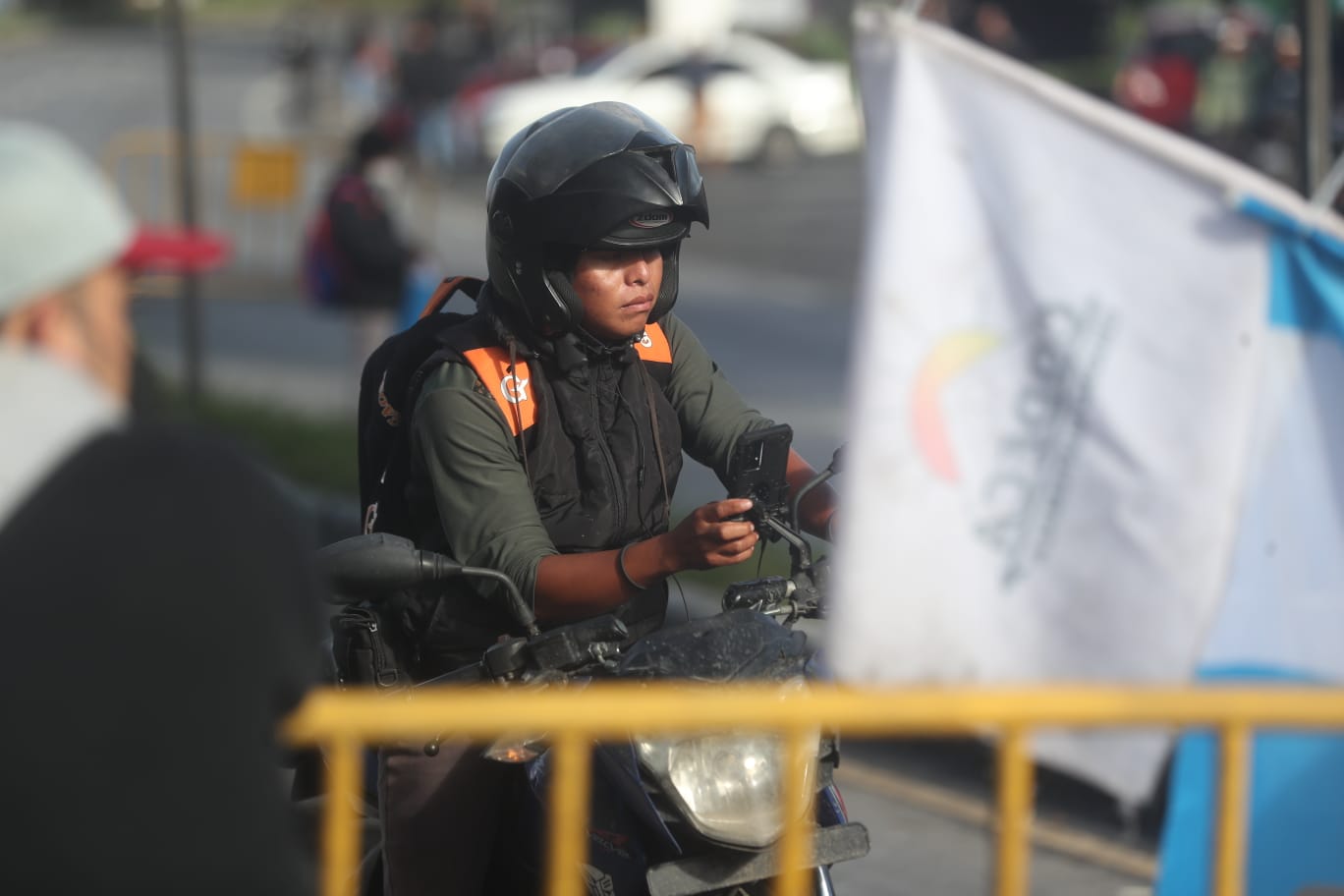 Fotos: Así transcurre la jornada de bloqueos en el departamento de Guatemala el 10 de octubre de 2023 tras 9 días de protestas'