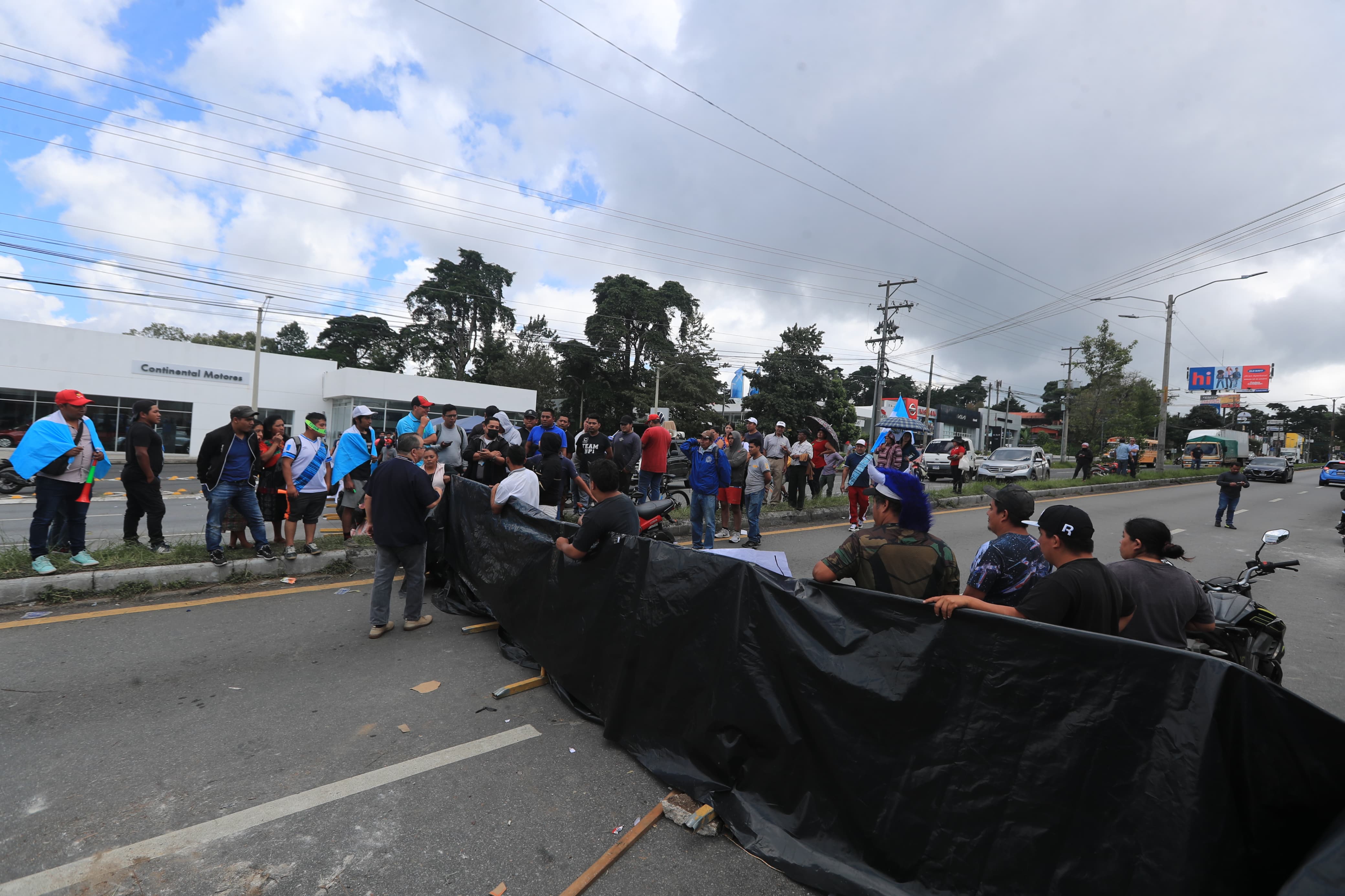 Fotos: Así transcurre la jornada de bloqueos en el departamento de Guatemala el 10 de octubre de 2023 tras 9 días de protestas'