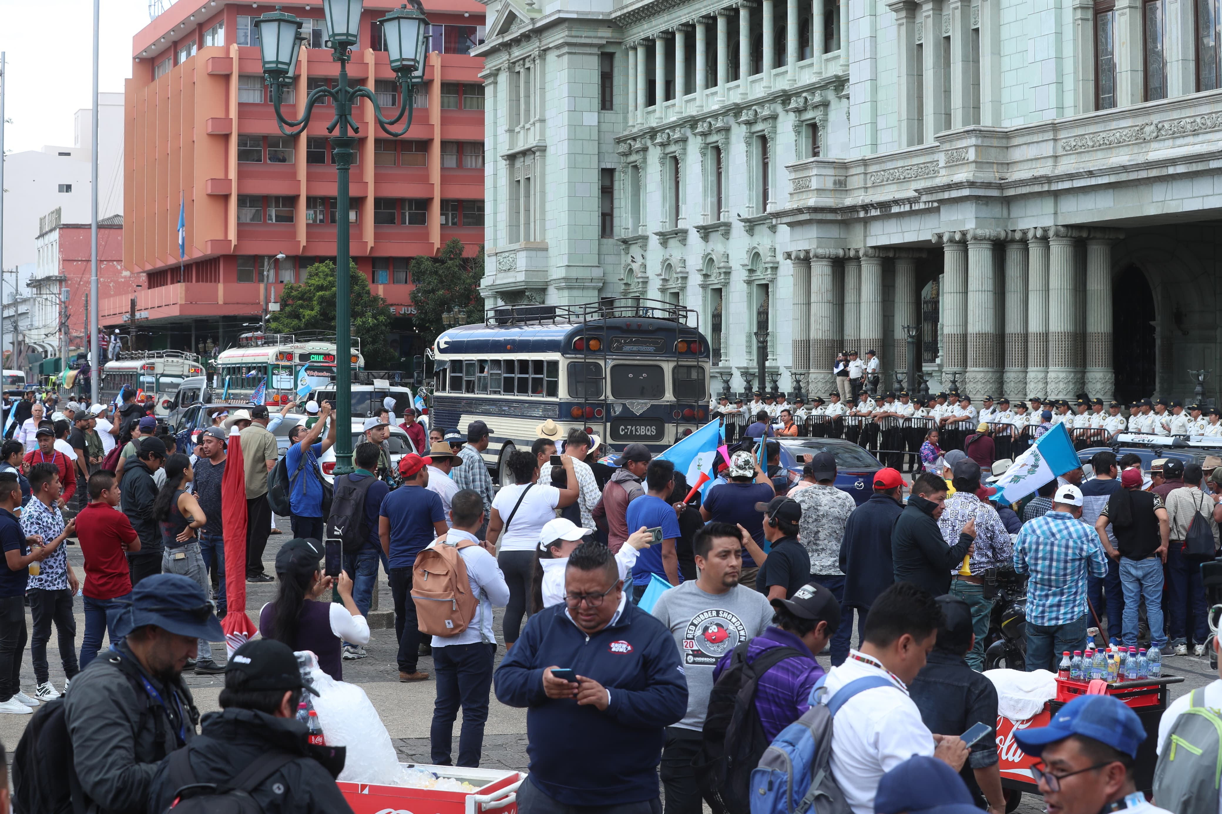 Fotos: Así transcurre la jornada de bloqueos en el departamento de Guatemala el 10 de octubre de 2023 tras 9 días de protestas'