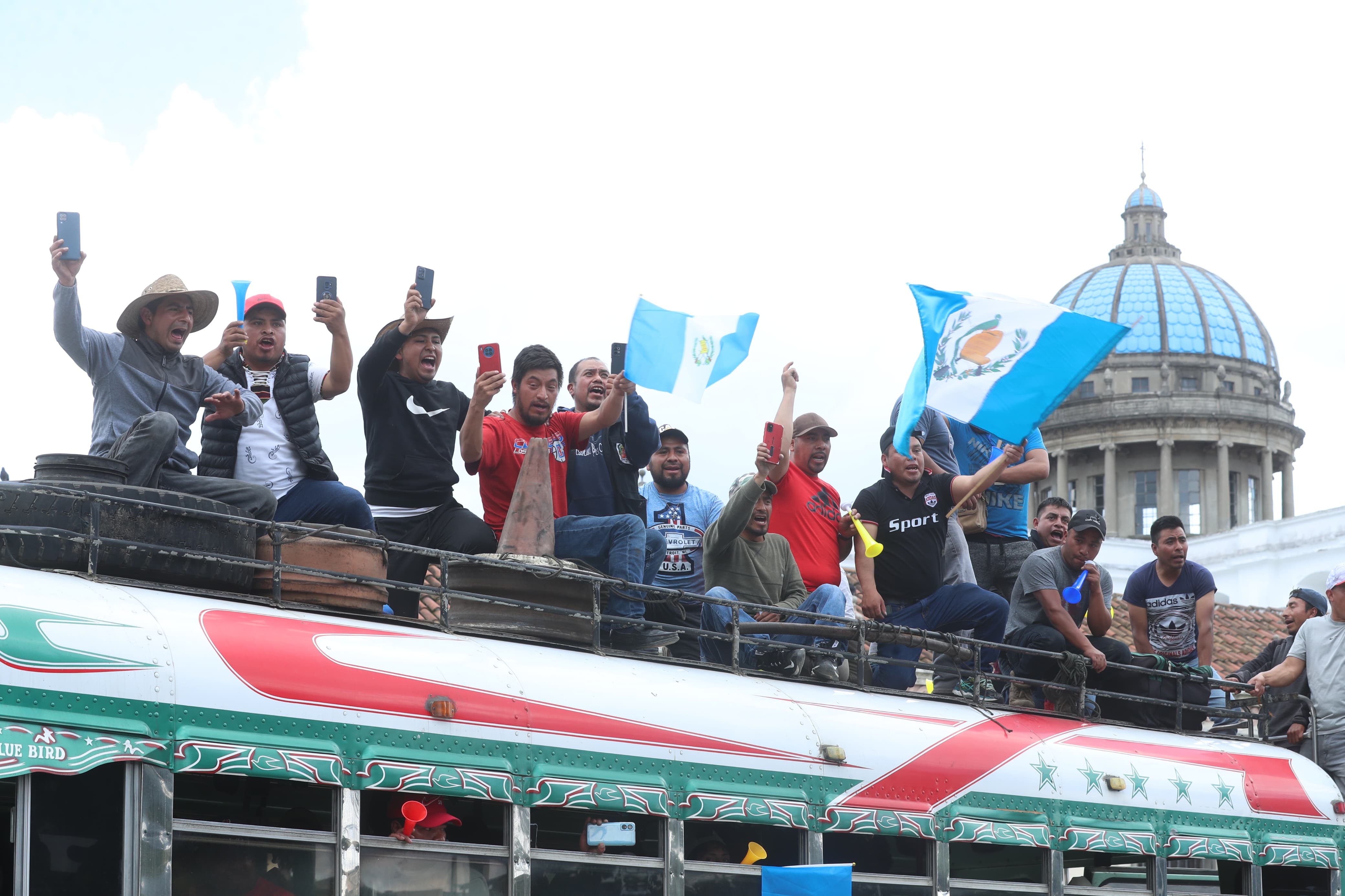 Fotos: Así transcurre la jornada de bloqueos en el departamento de Guatemala el 10 de octubre de 2023 tras 9 días de protestas'