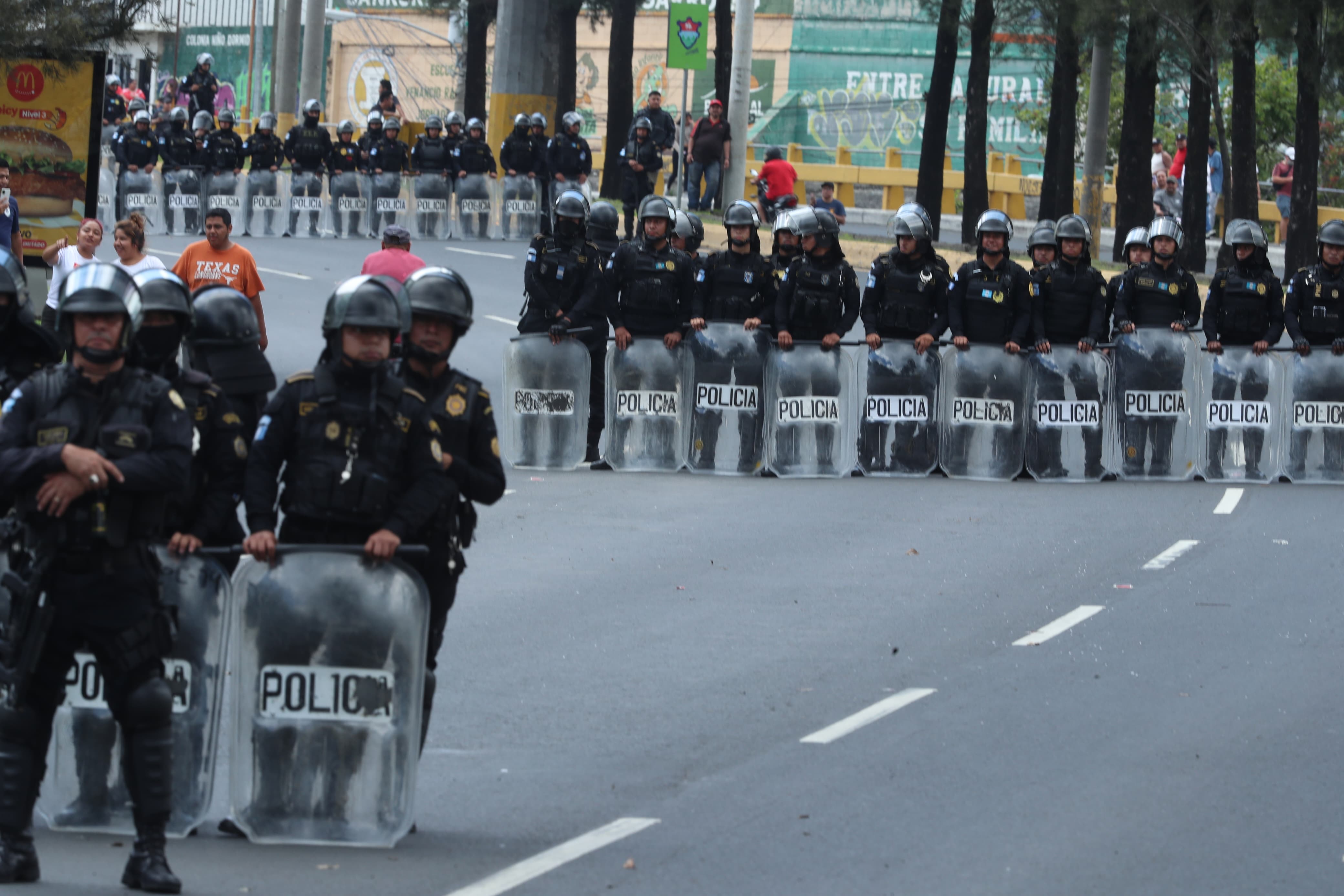 Fotos: Así transcurre la jornada de bloqueos en el departamento de Guatemala el 10 de octubre de 2023 tras 9 días de protestas'