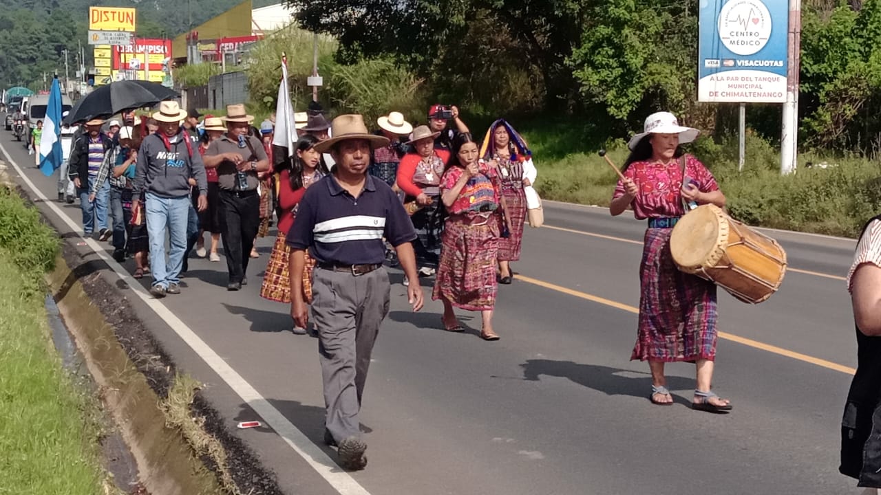 Fotos: Así transcurre el décimo día de bloqueos en el departamento de Guatemala este 11 de octubre de 2023'