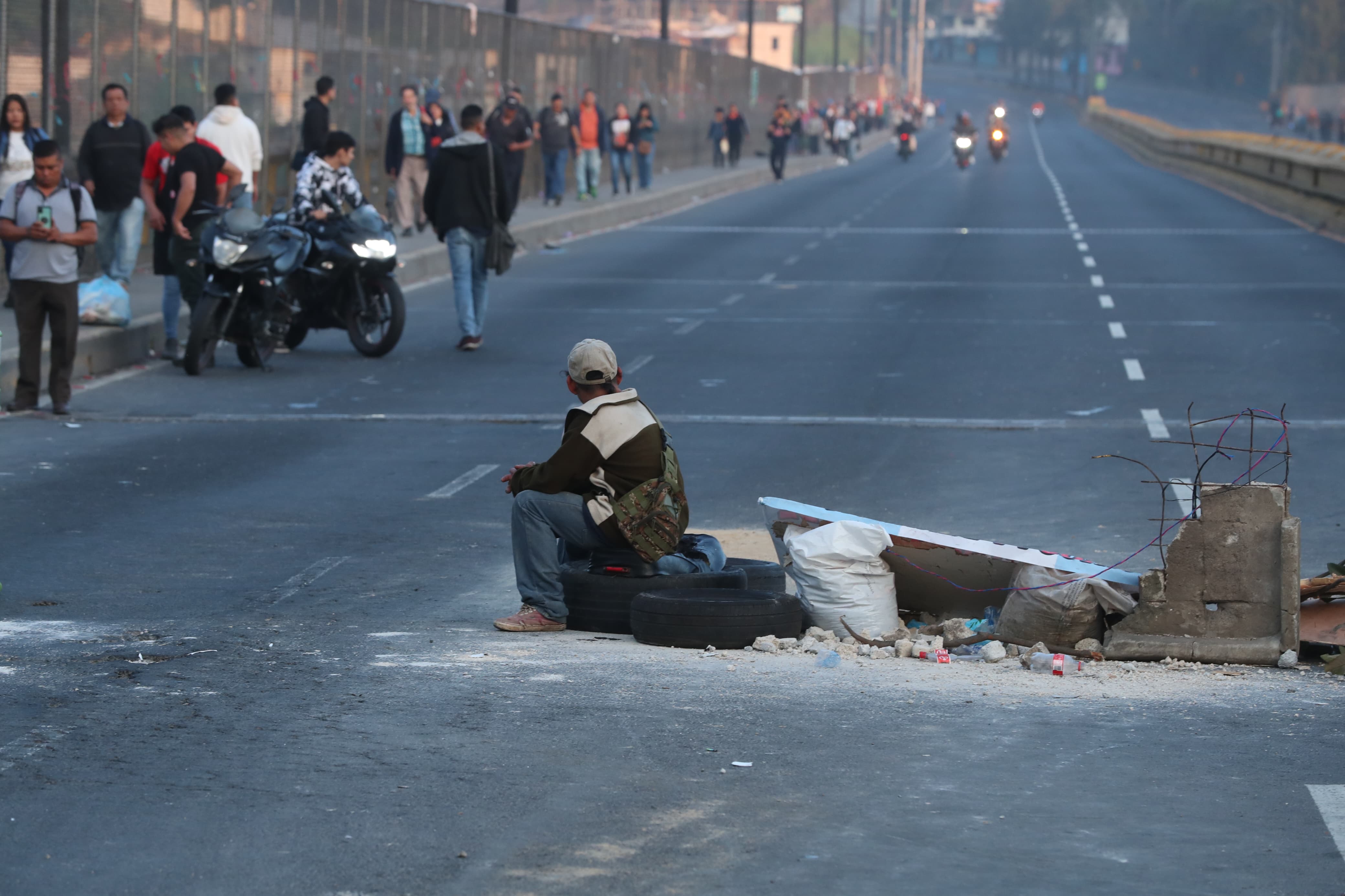 Fotos: Así transcurre la jornada onceava de bloqueos en Guatemala en este 12 de octubre de 2023'