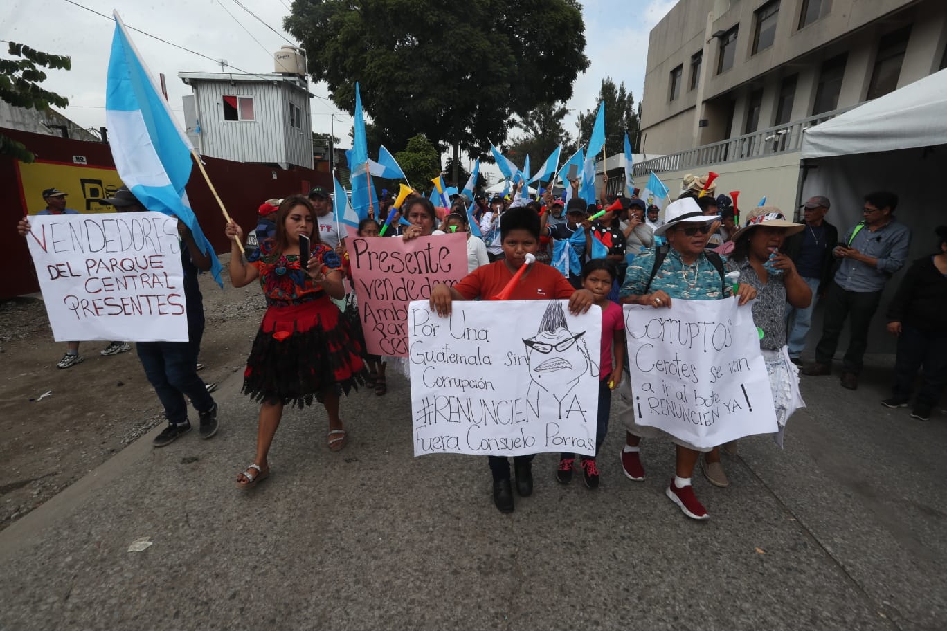 Fotos: Así transcurre la jornada onceava de bloqueos en Guatemala en este 12 de octubre de 2023'