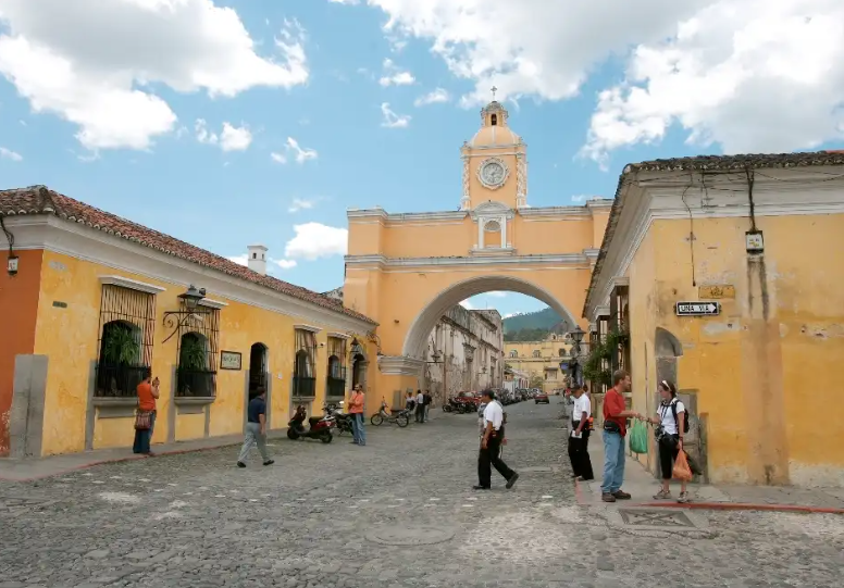 Durante los descansos los guatemaltecos suelen visitar algunos de los sitios turísticos cercanos del país. (Foto Prensa Libre: Hemeroteca PL)