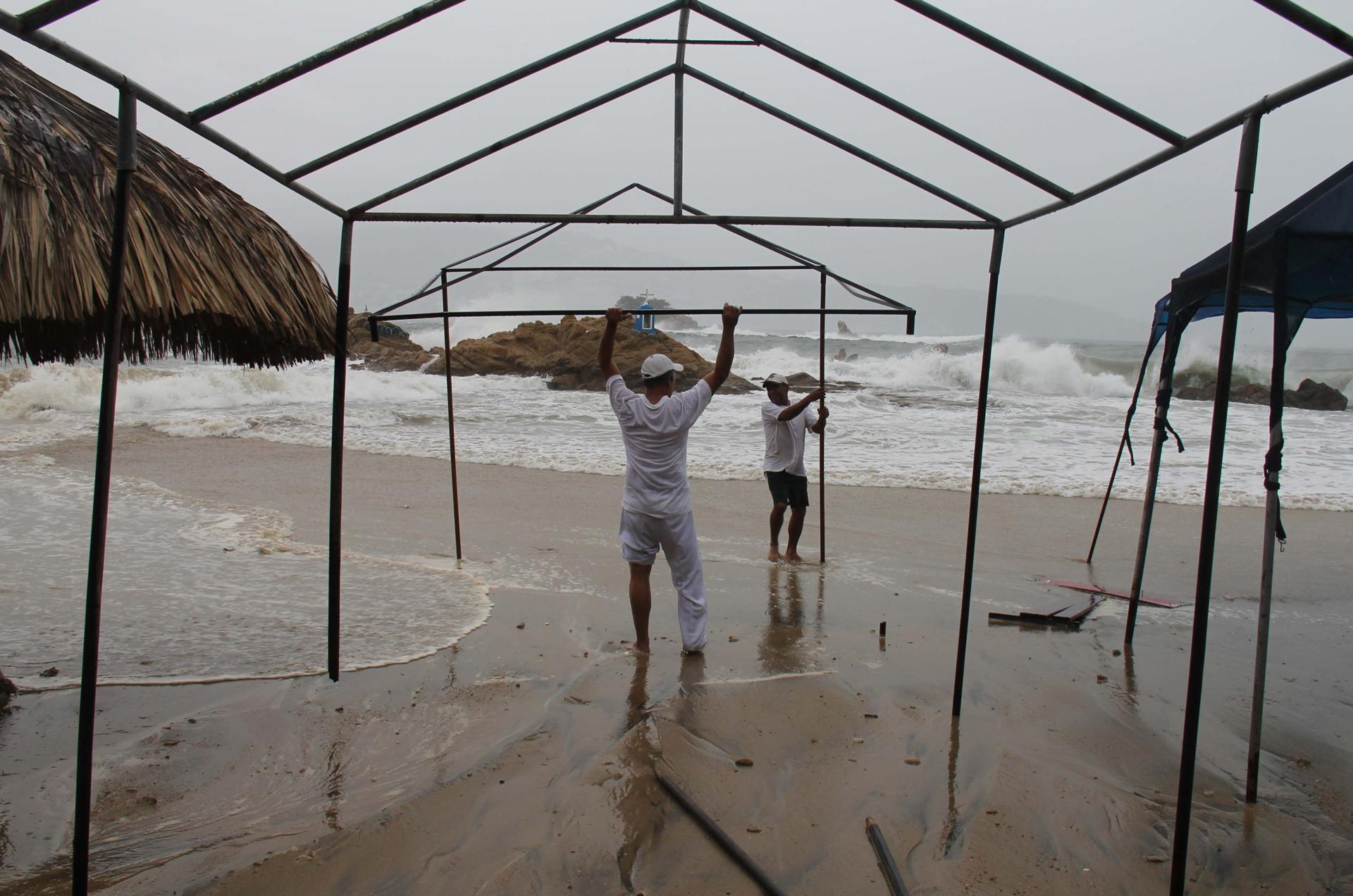 La tormenta tropical Pilar se mantiene cerca de costas de México, Guatemala y El Salvador