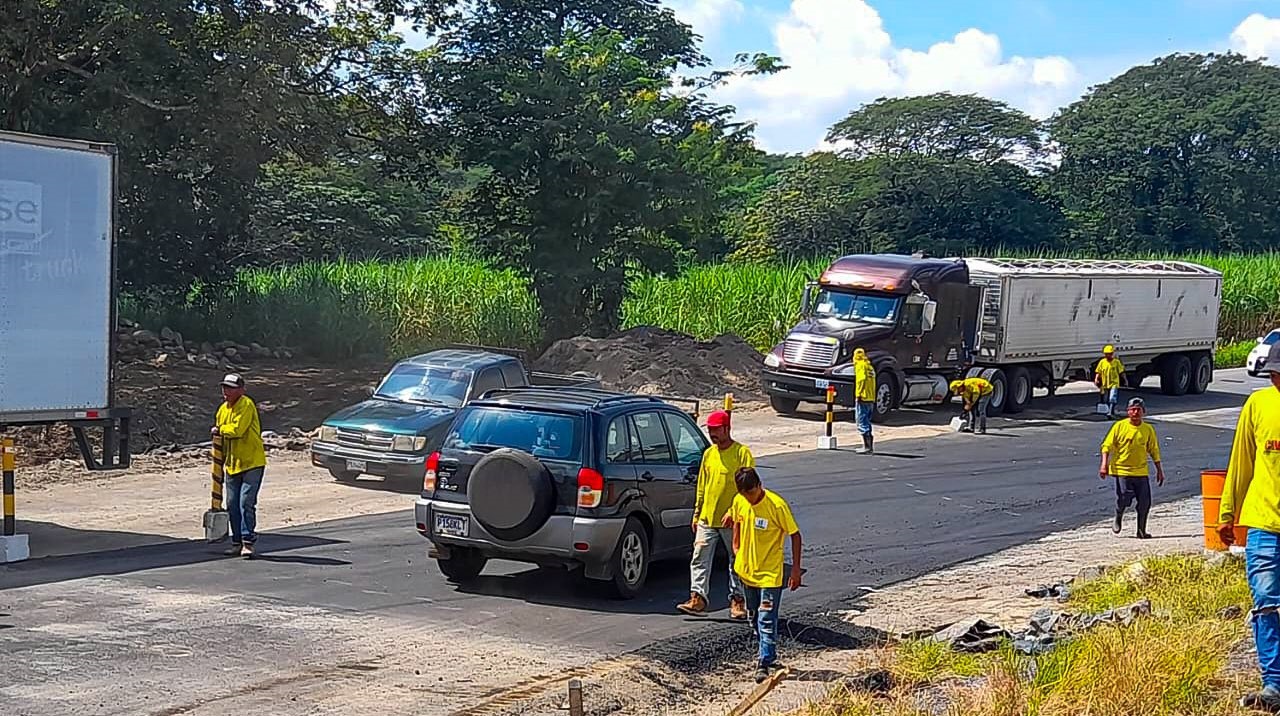 Km 70 y 71 donde se registró un socavón en la ruta de Siquinalá, Escuintla