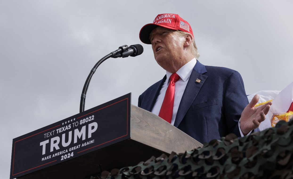 Donald Trump da un discurso en Edinburg, Texas. (Foto Prensa Libre: AFP)