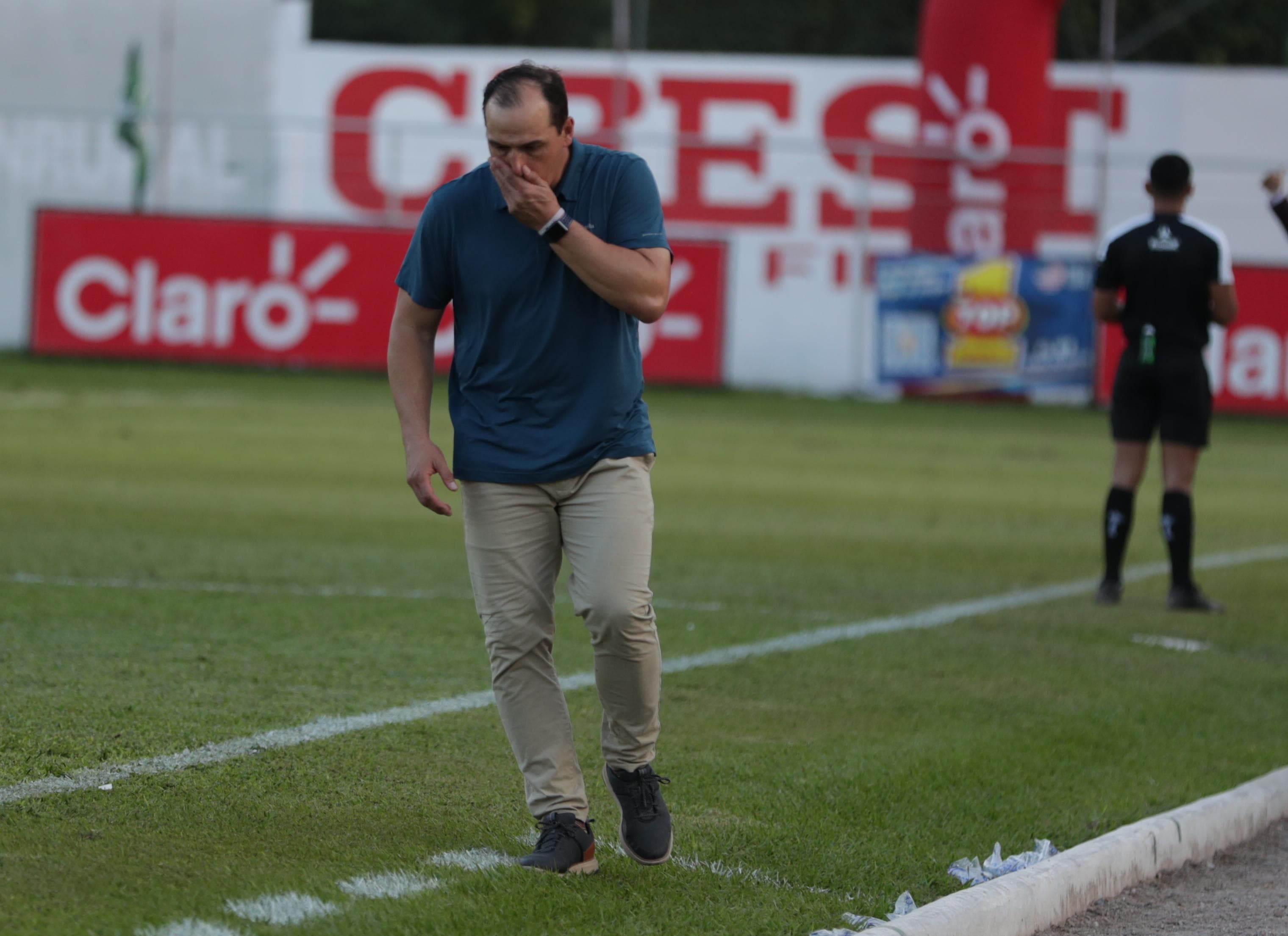 Dwight Pezzarossi reacciona durante el gol de Guastatoya. Antigua deberá buscar la remontada. Foto Prensa Libre (Douglas Suruy)