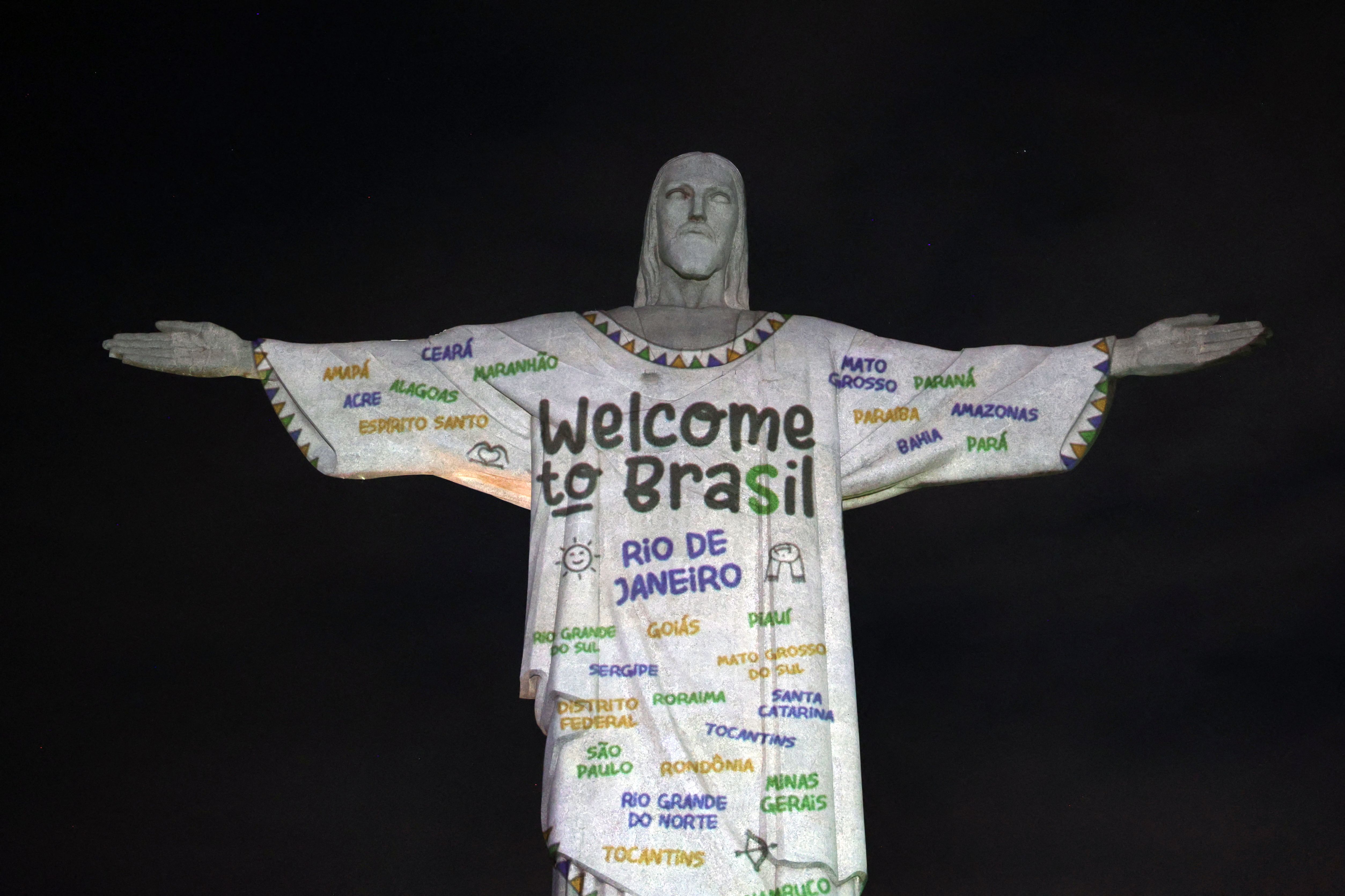 El Cristo Redentor acoge con los brazos abiertos a Taylor Swift