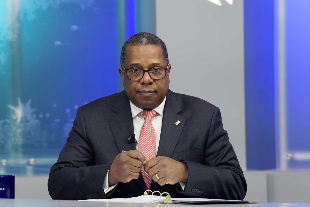 El secretario adjunto del Departamento de Estado para América Latina, Brian Nichols (en una foto de archivo, tomada en diciembre) habló hoy con medios guatemaltecos y agencias de noticias sobre la transición de gobierno en Guatemala. Foto Prensa Libre: EFE)