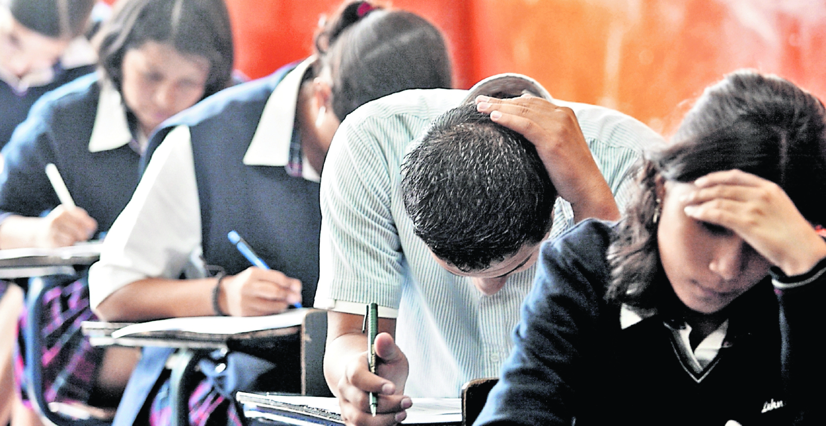 En las pruebas Pisa 2022 participaron 5 mil 190 alumnos de 290 centros educativos, según el Ministerio de Educación. (Foto Prensa Libre: Hemeroteca PL)