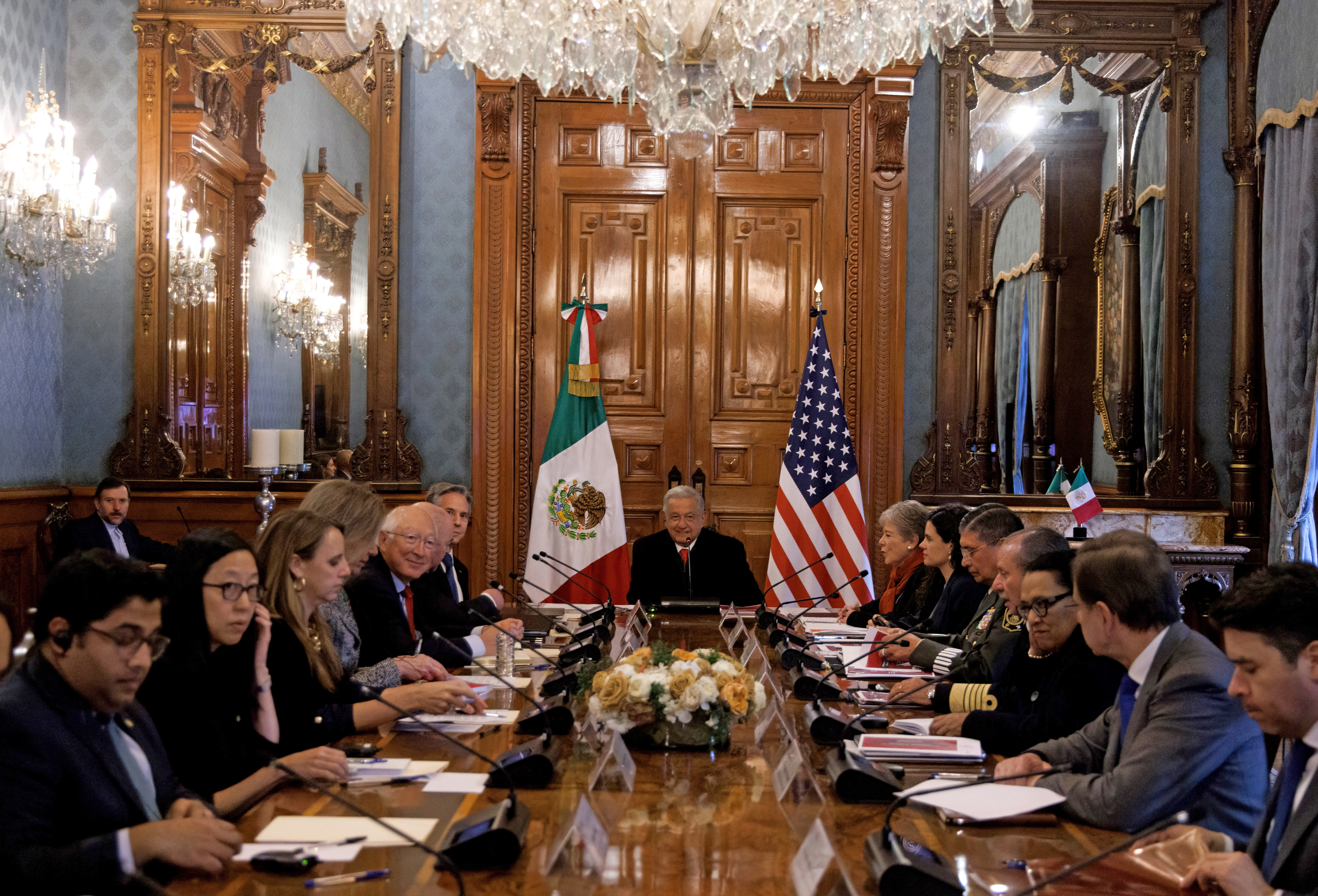 el presidente mexicano, Andrés Manuel López Obrador, se reunió con el secretario de Estado de Estados Unidos, Antony Blinken. (Foto Prensa Libre: EFE/Presidencia de México)