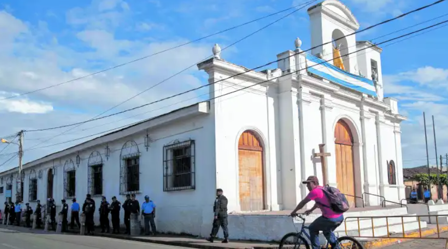 Ni el Gobierno que preside Daniel Ortega ni la Policía Nacional ha confirmado o negado la presunta detención de otro sacerdote.