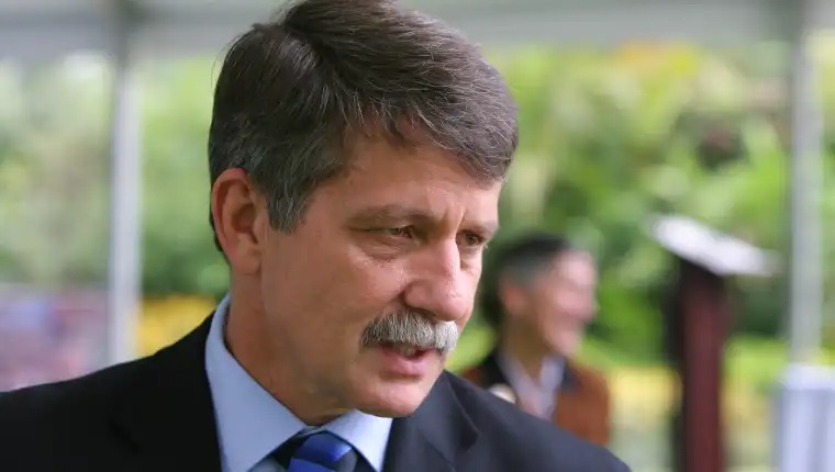 Stephen McFarland, exembajador de EE. UU. en Guatemala