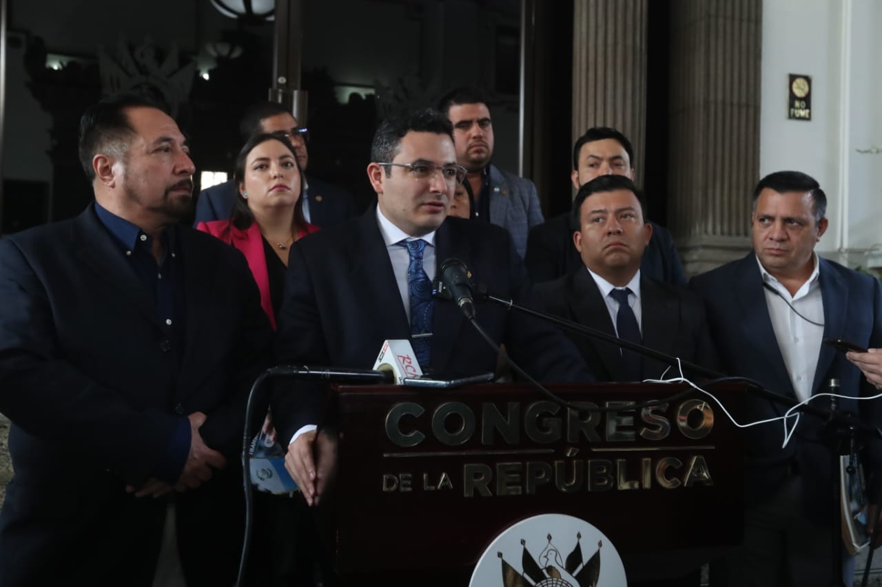 Integrantes de la Junta Directiva del Congreso de la República en conferencia de prensa. (Foto Prensa Libre: Juan Diego González)