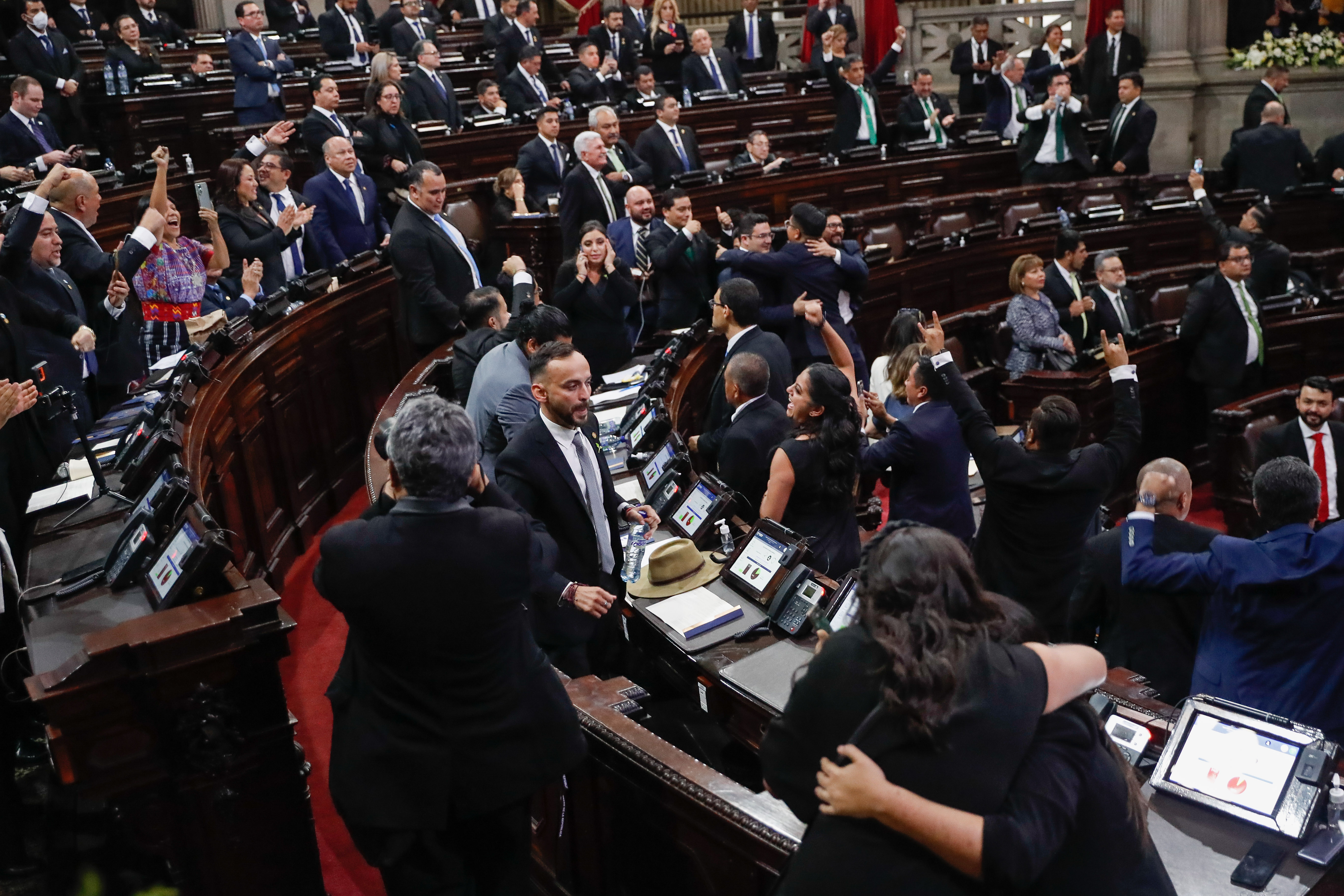 El 14 de enero el nuevo oficialista mostró contar con un apoyo sólido que no se ha visto reflejado en las útimas sesiones de pleno. Fotografía: EFE. 