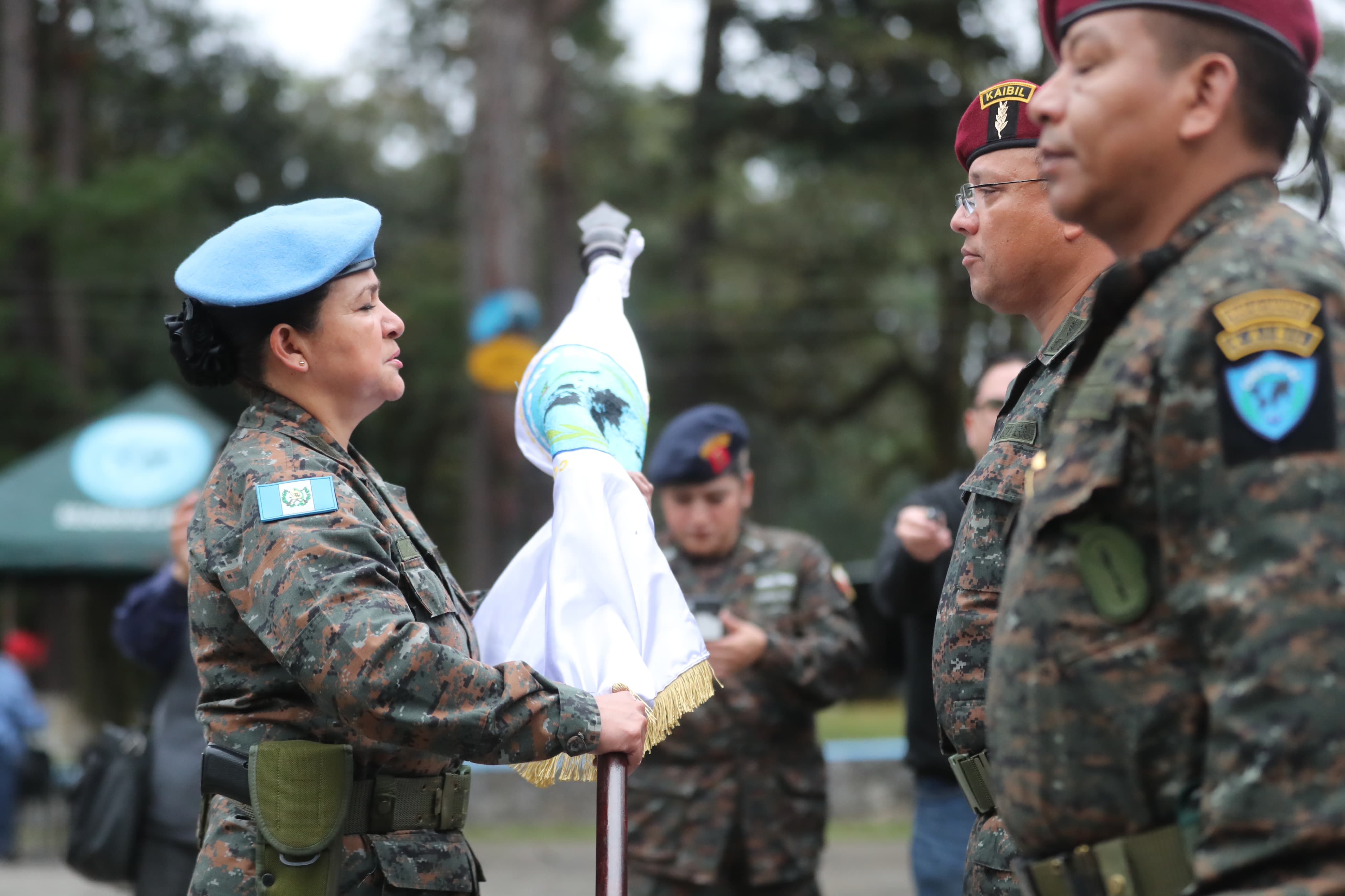 La coronel Hilda González Klusmann fue nombrada comandante de Creompaz. (Foto Prensa Libre: Óscar Vásquez Mijangos)