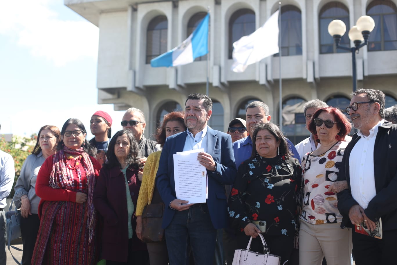 Catedráticos y estudiantes de la Escuela de Historia de la Usac interponen un amparo para garantizar la seguridad. (Foto Prensa Libre: Juan Diego González)