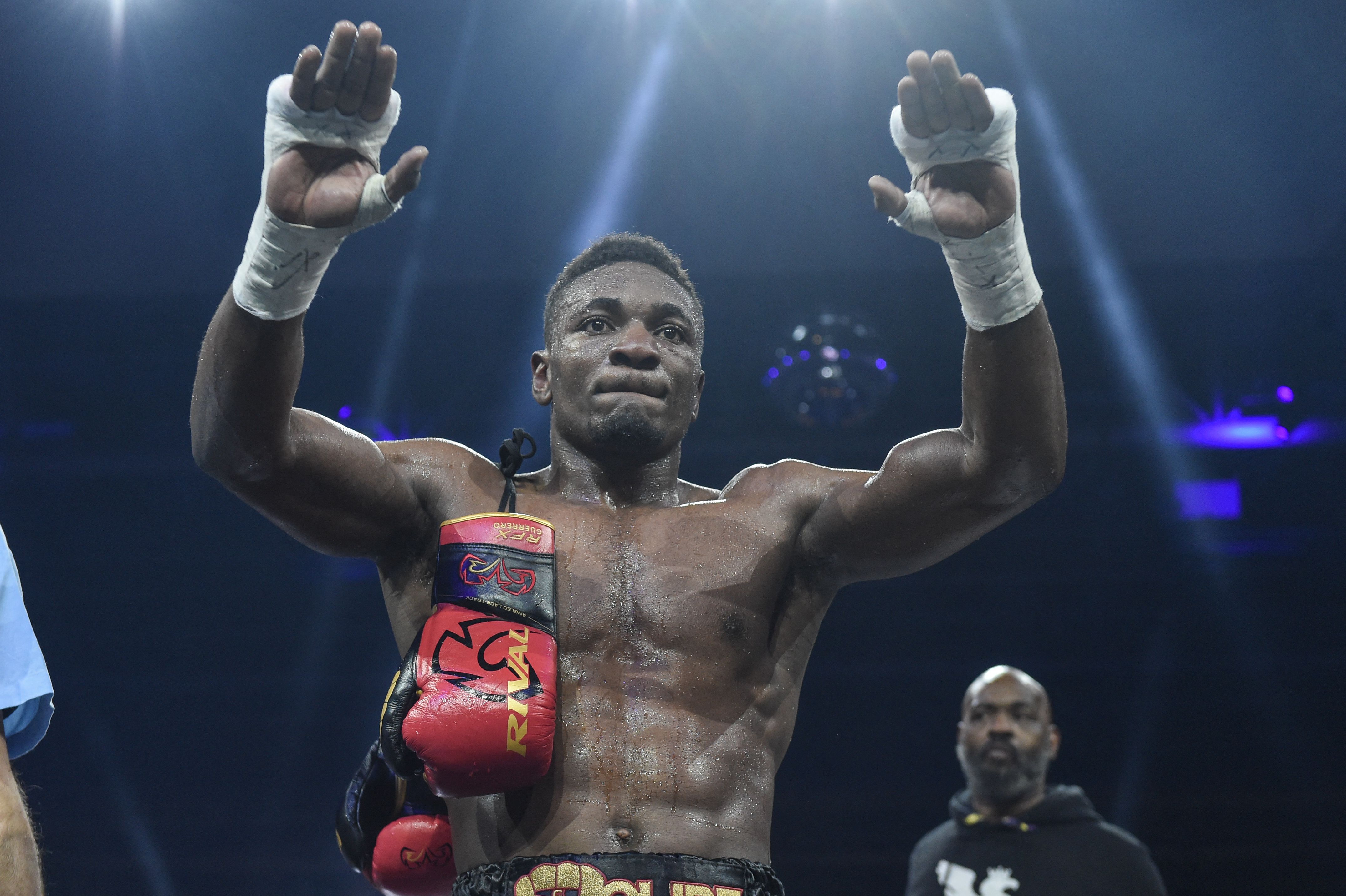 Christian Mbilli habla sobre el nivel del mexicano Saúl Canelo Álvarez. (Foto Prensa Libre: AFP).